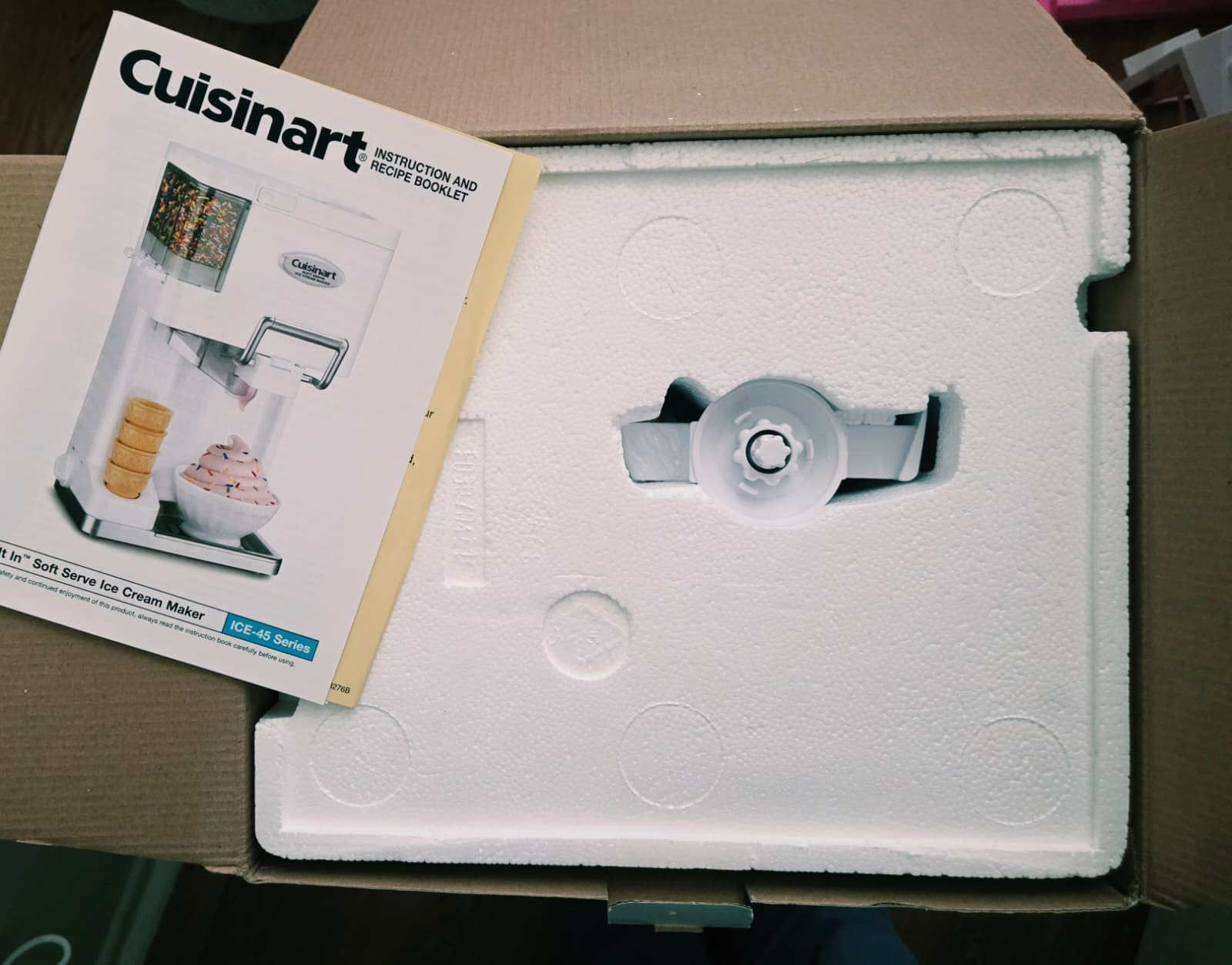 Cuisinart Mix It In Soft Serve Ice Cream Maker New ICE-45P1 1.5qt