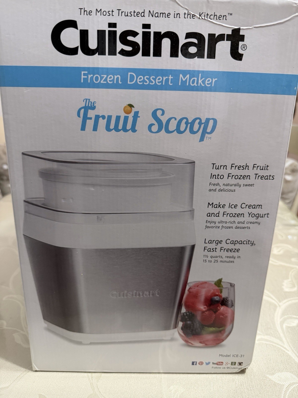 Cuisinart Fruit Scoop Frozen Dessert Maker 1.5 Quarts