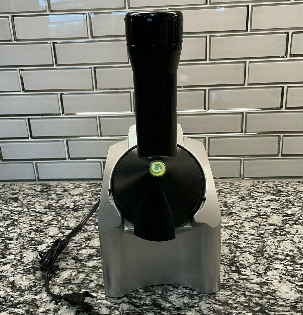 Dole Yonanas Healthy Dessert Maker Model 901