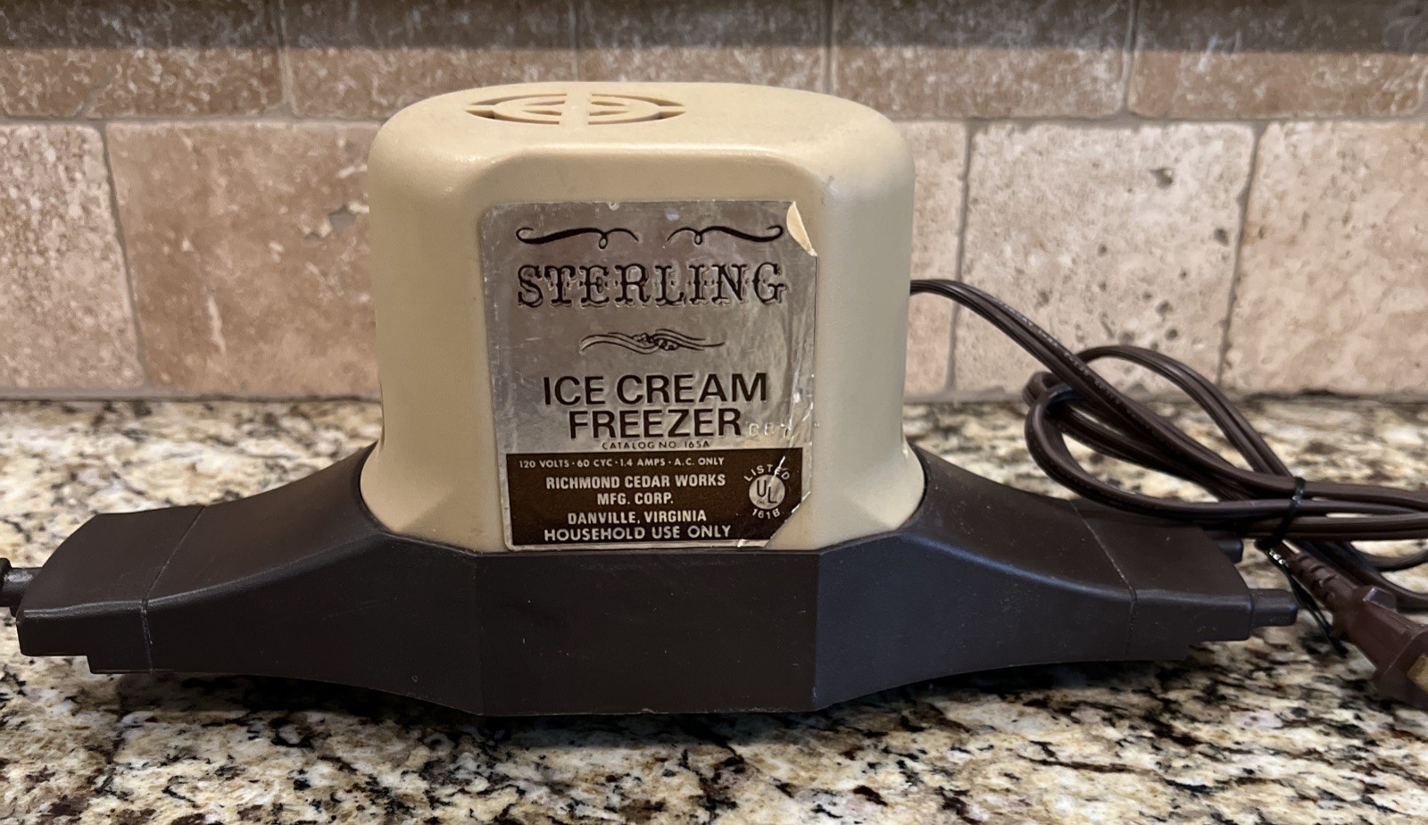 RCW Sterling 5 QT Ice Cream Freezer 165A Richmond Cedar Works Motor TESTED Works