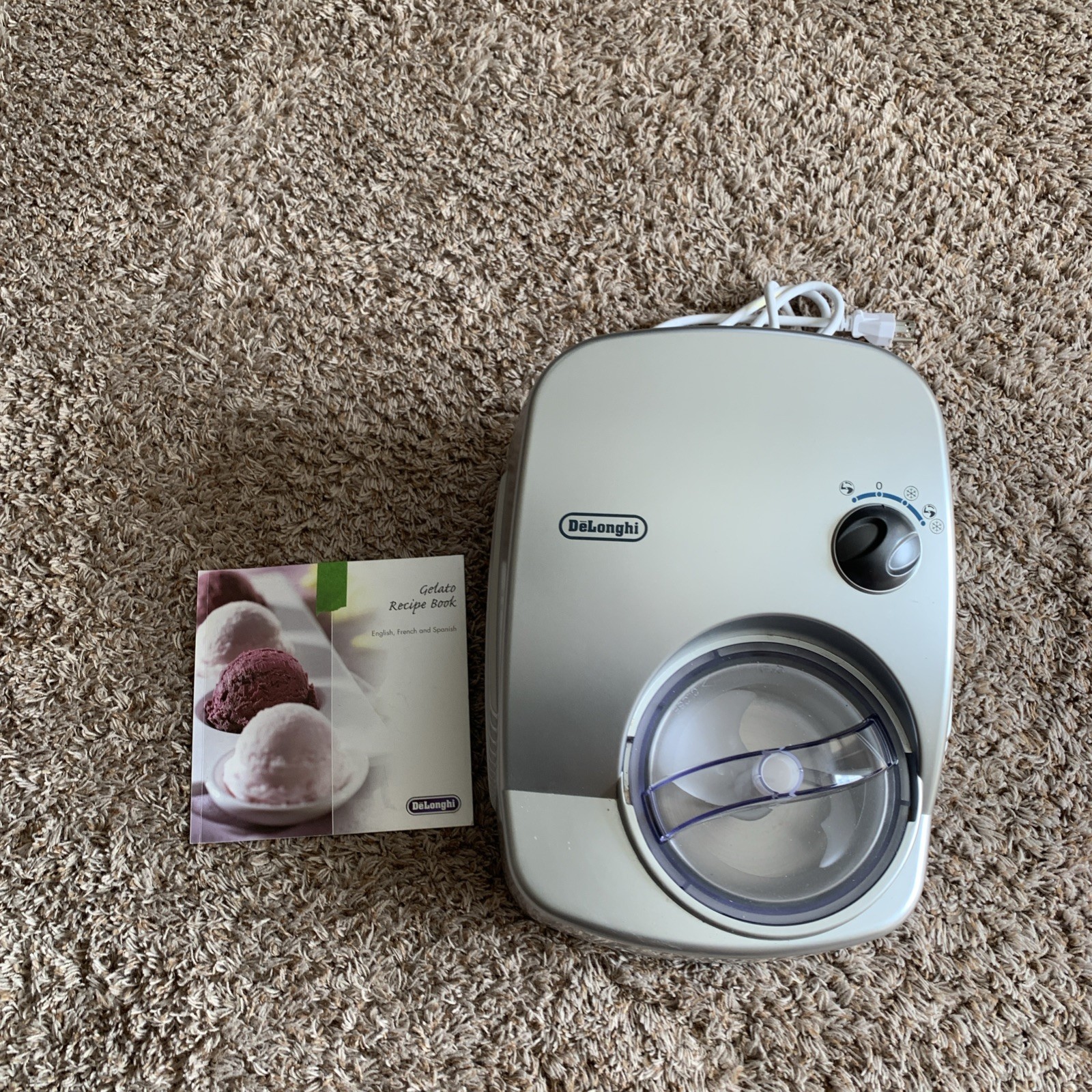 DeLonghi GM6000 Ice Cream Gelato Maker Self-Refrigerating Compressor