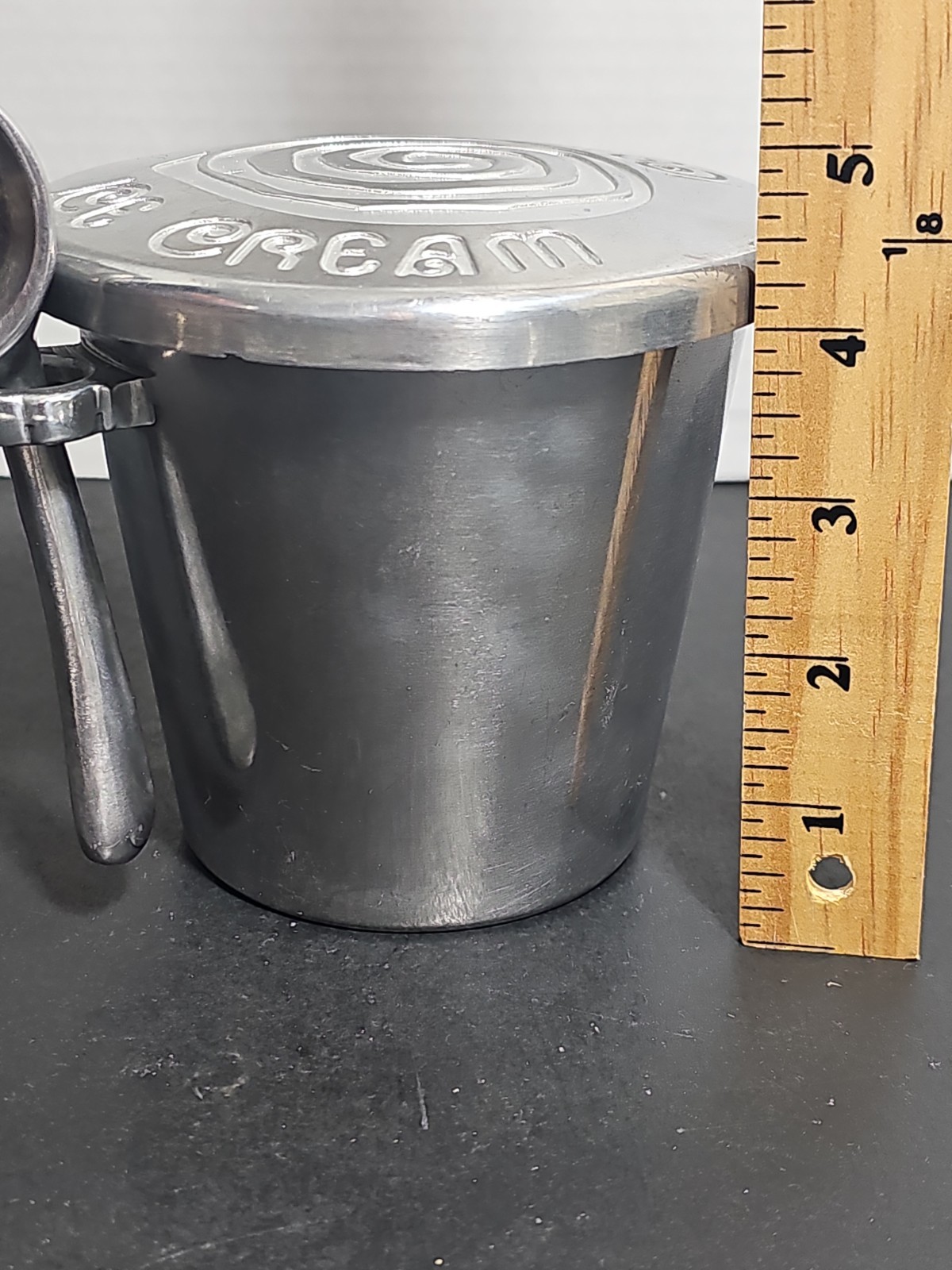 Wild Eye Designs Aluminum 1 Pint Ice Cream Server Container with Spoon