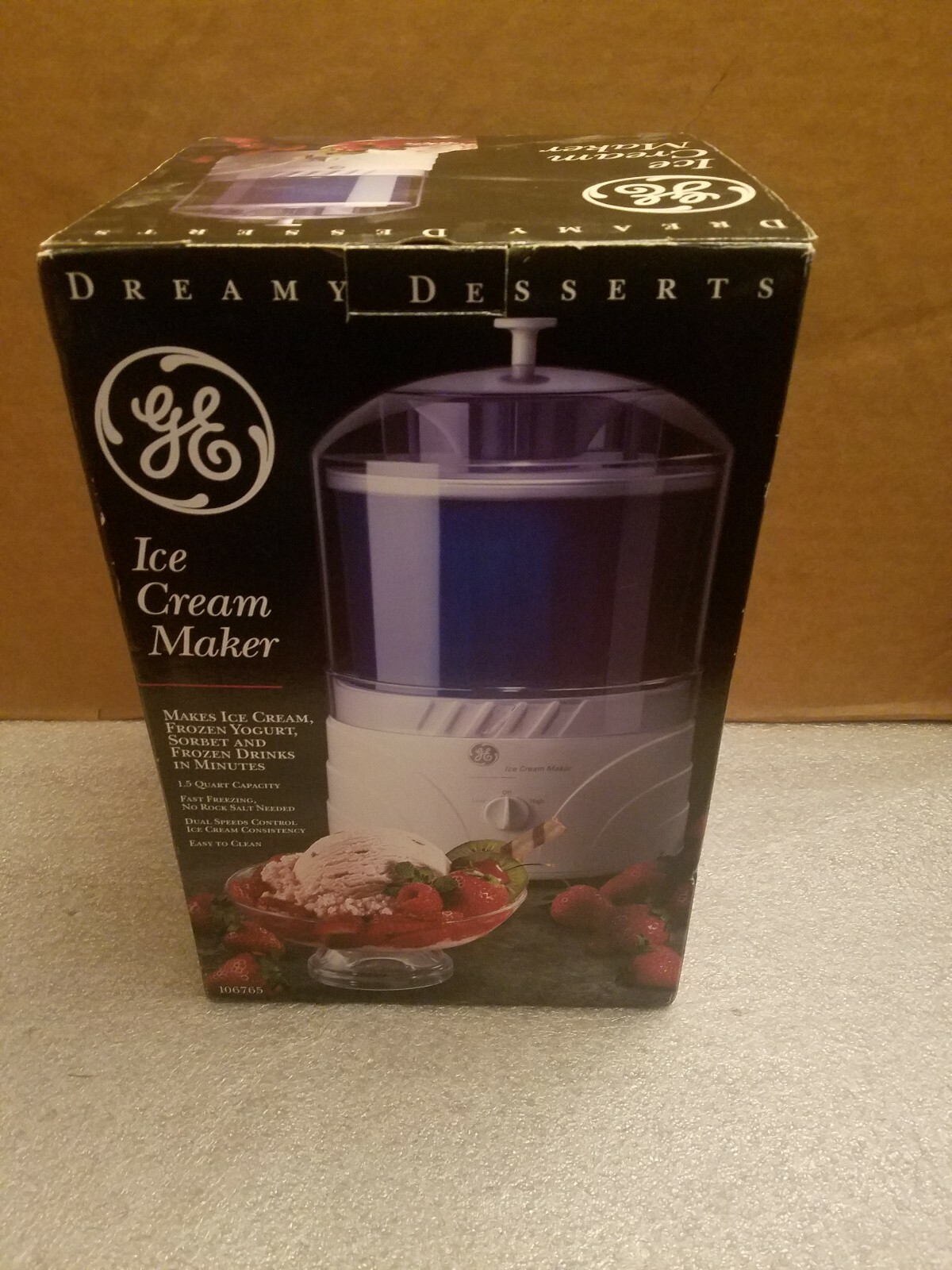 GE Dreamy Desserts ICE CREAM MAKER ELECTRIC GE 1.5 QUART ICE CREAM MAKER