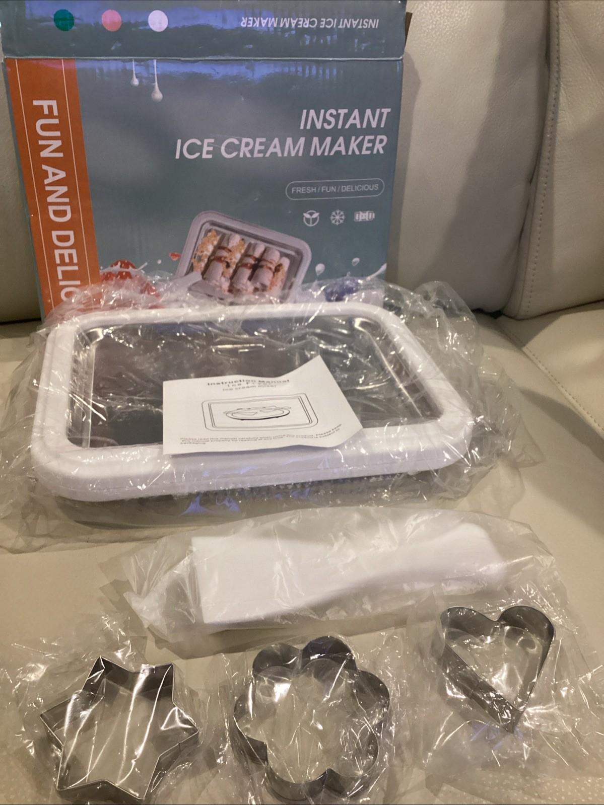 Instant Rolled Ice Cream Maker Pan DIY Yogurt Sorbet Kit With 2 Scrapers & 3 Cu