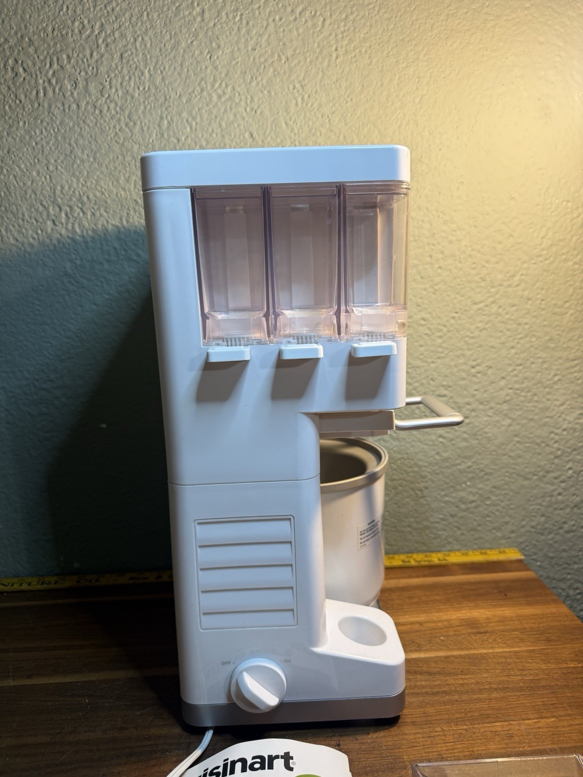 Cuisinart ICE-45P1 Mix Serve 1.5-Quart Soft Service Ice Cream Maker – White