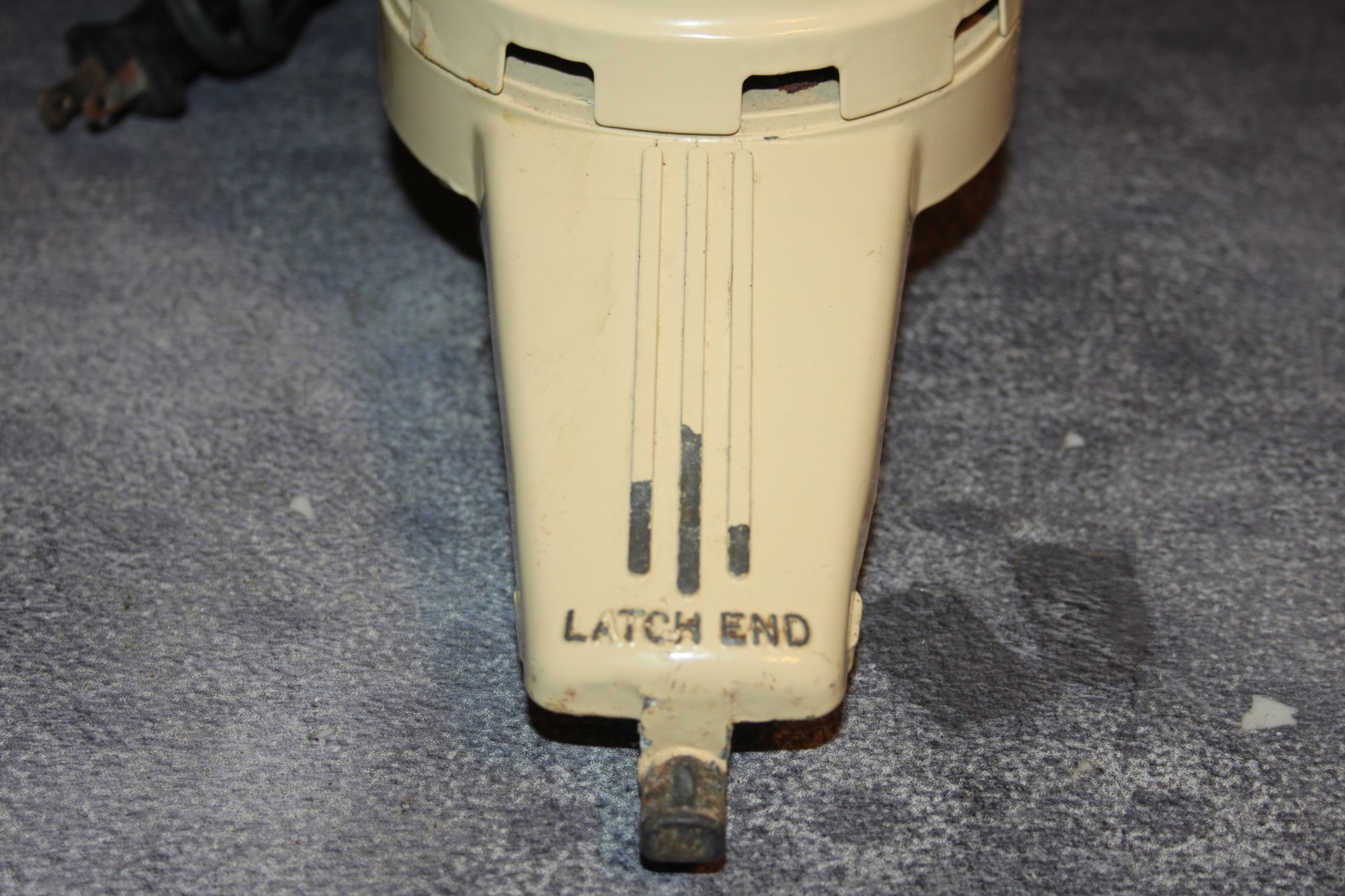 White Mountain Model F69204 Ice Cream Freezer Maker, Motor Only for 4 Qt. Maker