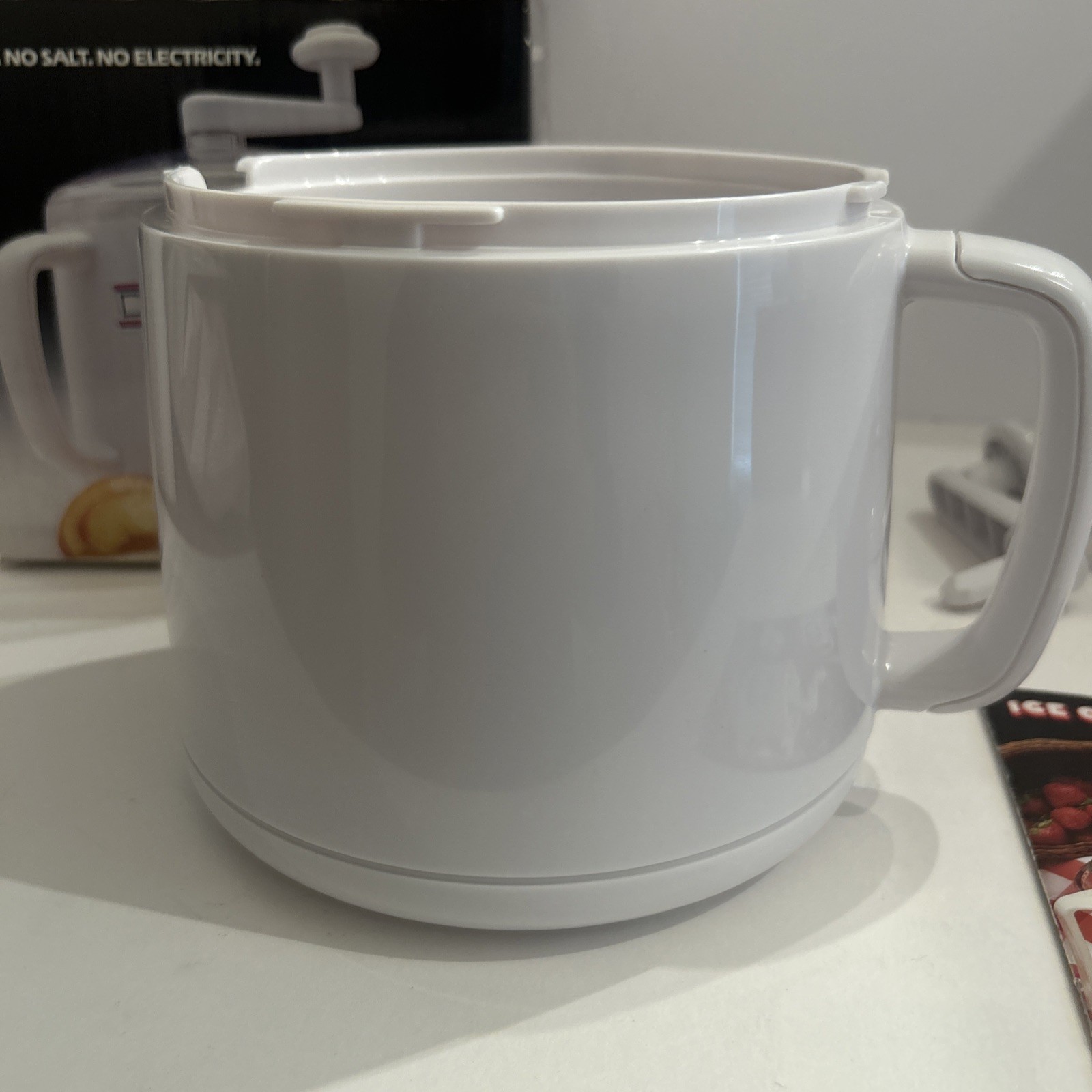 Donvier Premier Ice Cream Maker 1 Pint Manual Hand Crank – Open Box