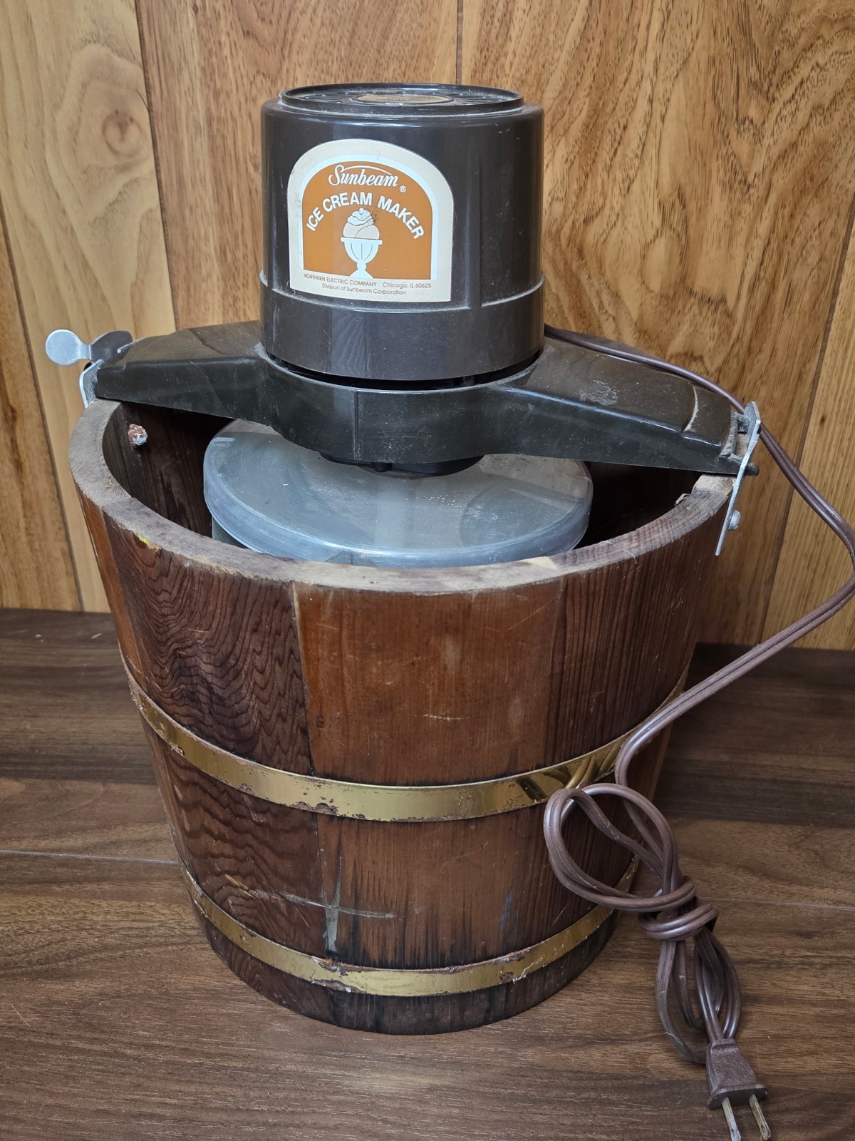 Vintage Sunbeam Ice Cream Maker 4Quart Wooden Bucket Missing Cork TESTED WORKING