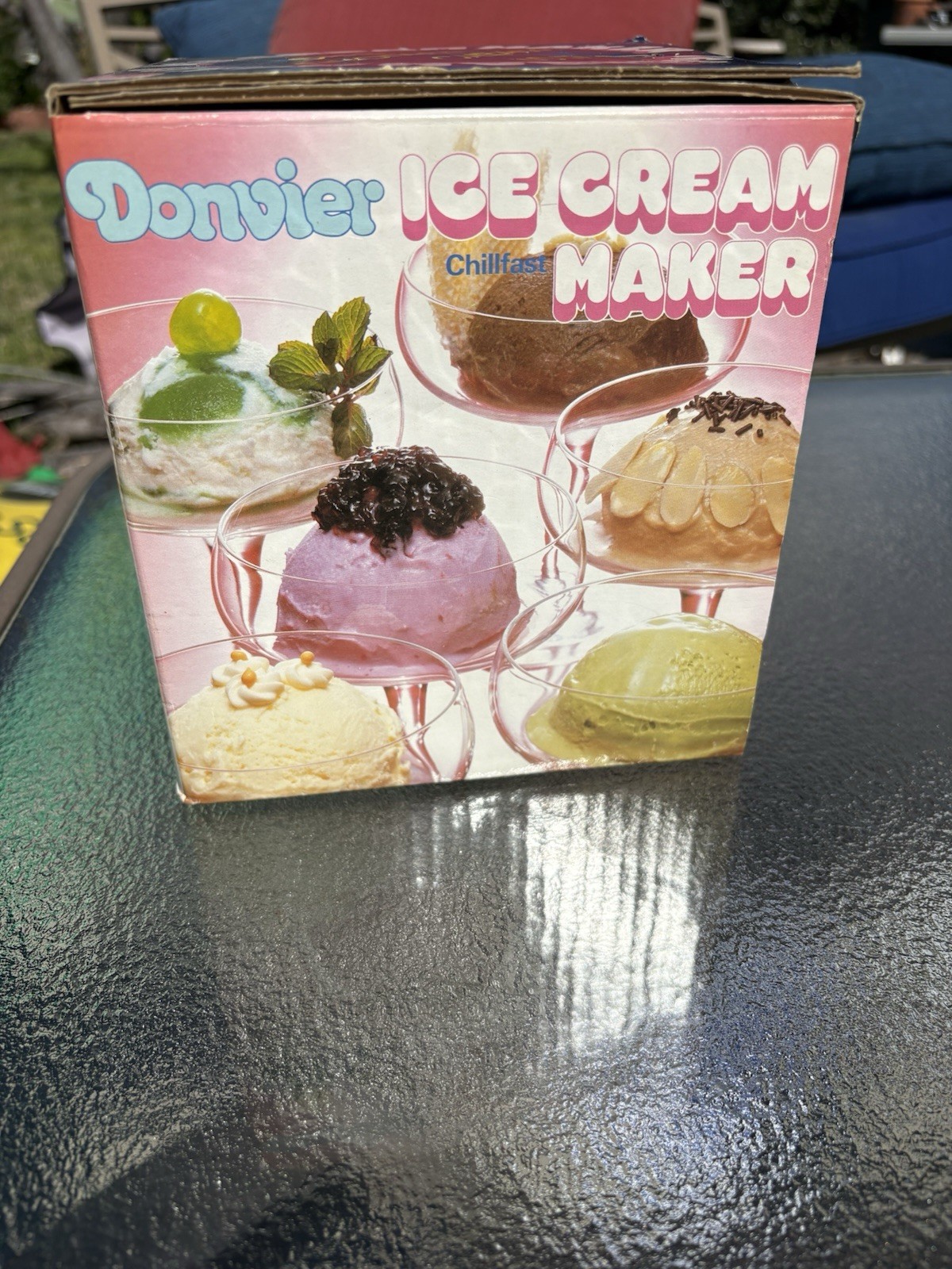 Vintage DONVIER 2-Pint Chillfast Manual Crank Ice Cream Maker, Made in Japan CIB