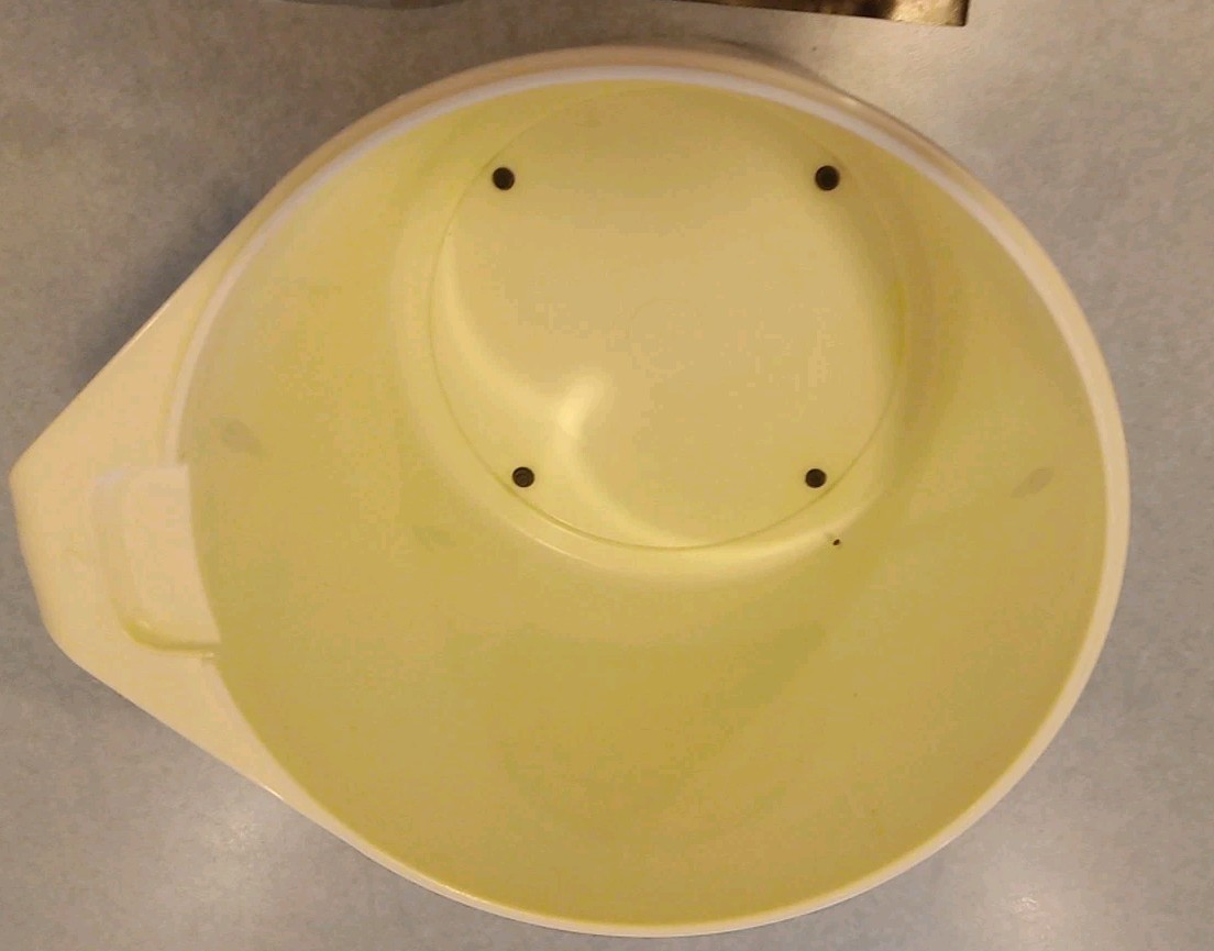 Donvier Vintage Chillfast Ice Cream Maker 1 Quart Yellow Rim COMPLETE W Manual