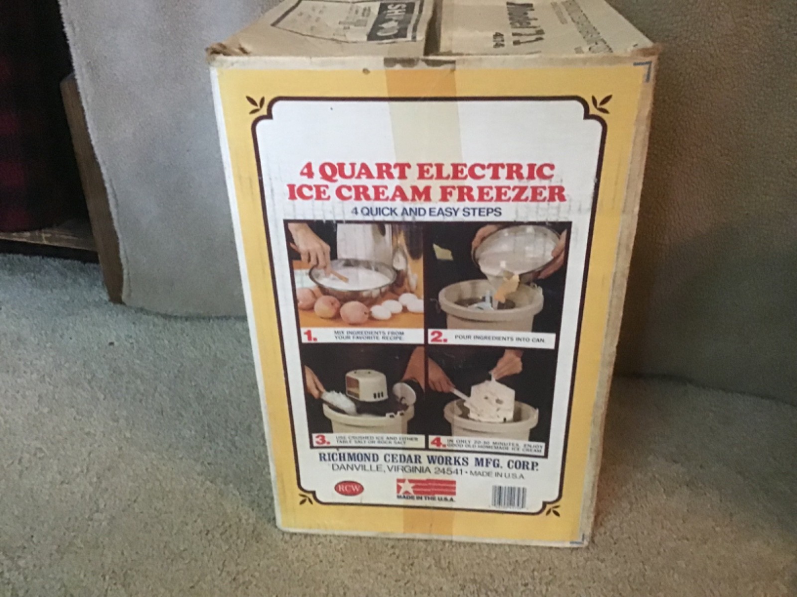Vintage RCW 4 qt Electric Ice Cream Freezer Maker Model 71 Richmond Cedar Works