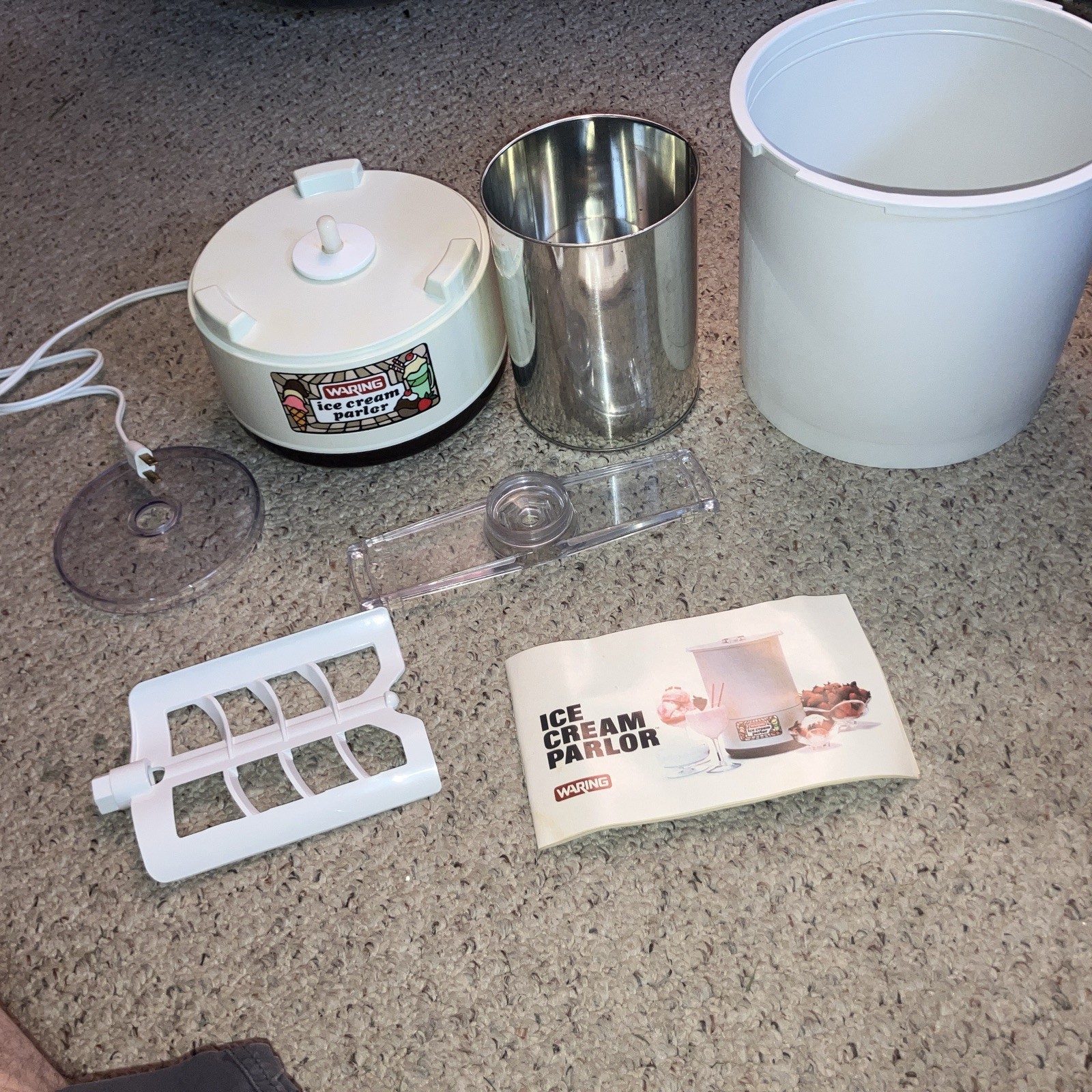 VINTAGE Waring Ice Cream Parlor Maker With Manual And Recipe Book **Tested**