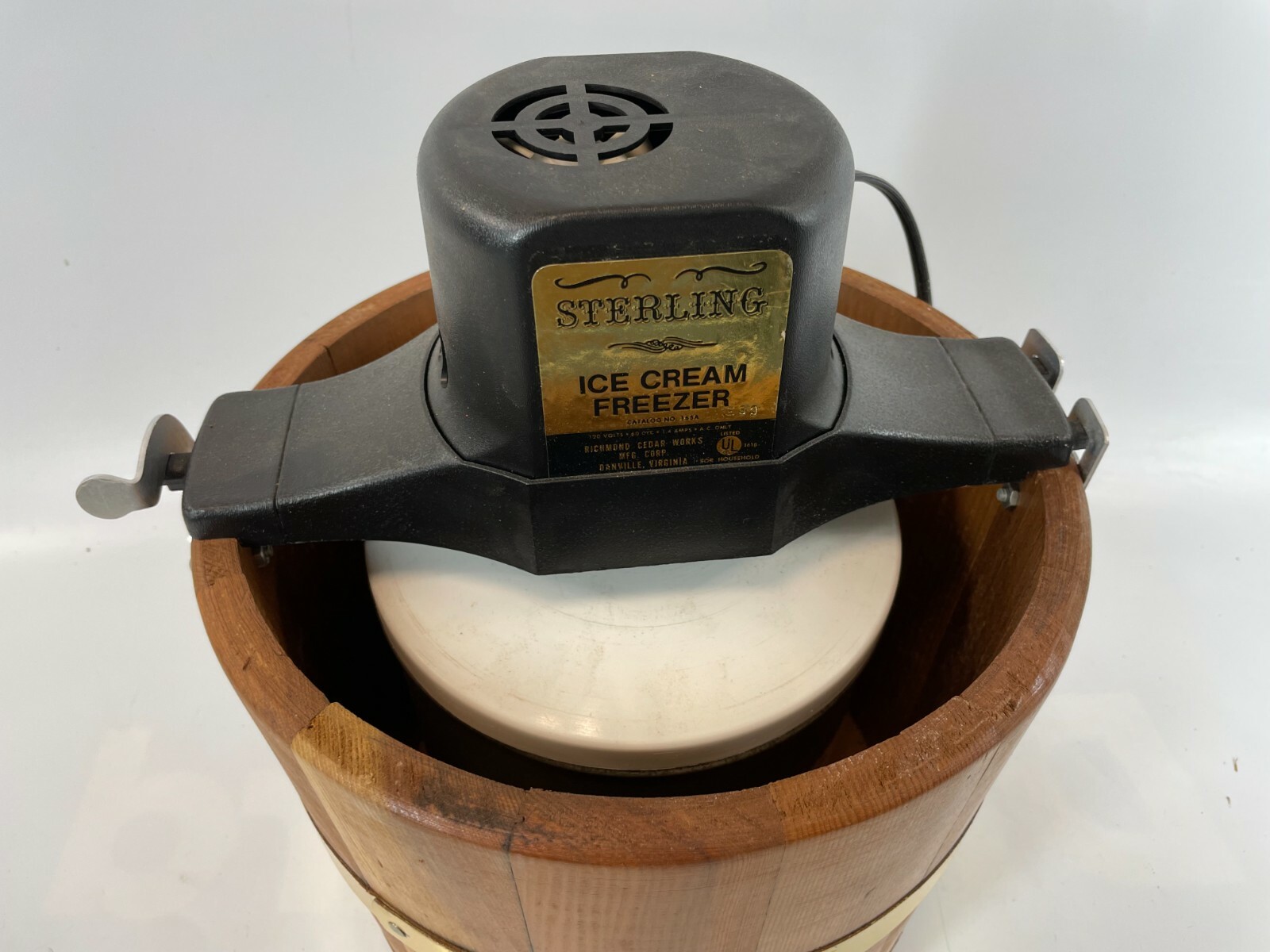 Vintage RCW Sterling Amaretto Di Saronno Electric Wood Bucket Ice Cream Freezer