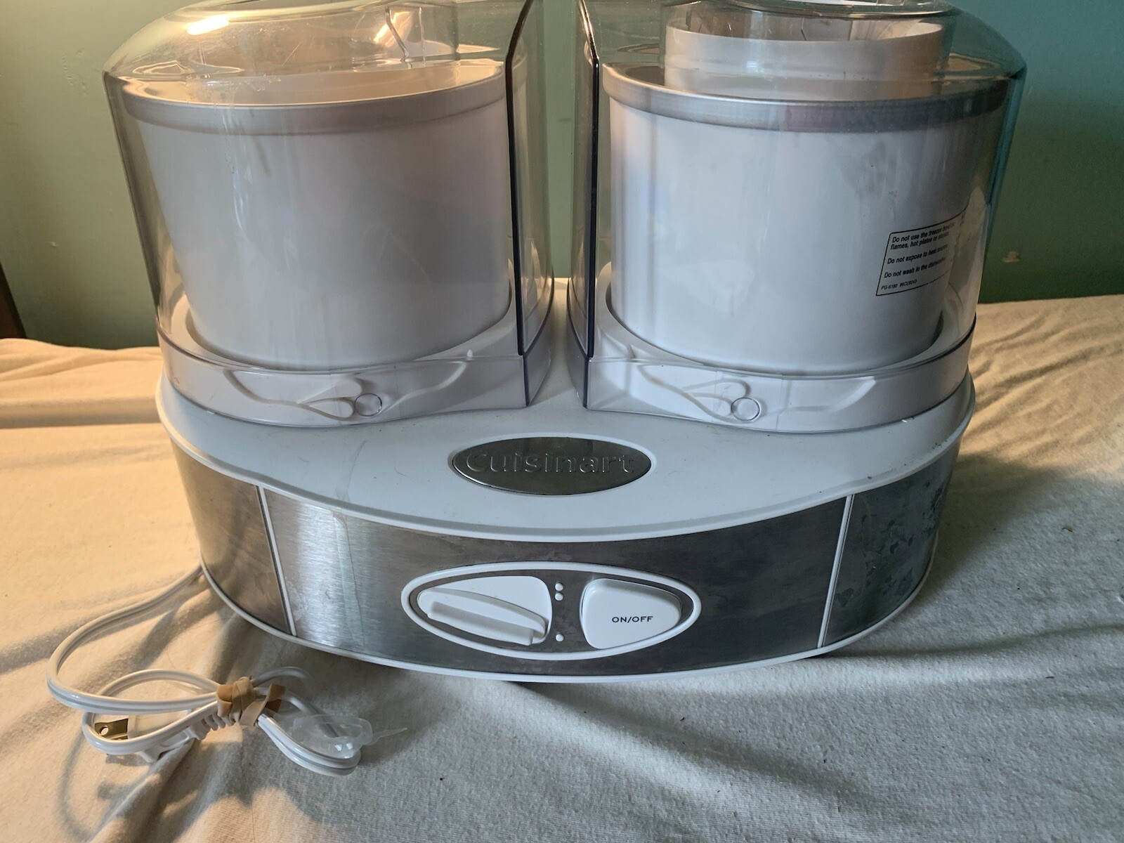 Cuisinart Dual Flavors Ice Cream Frozen Yogurt & Sorbet Maker-Not Tested