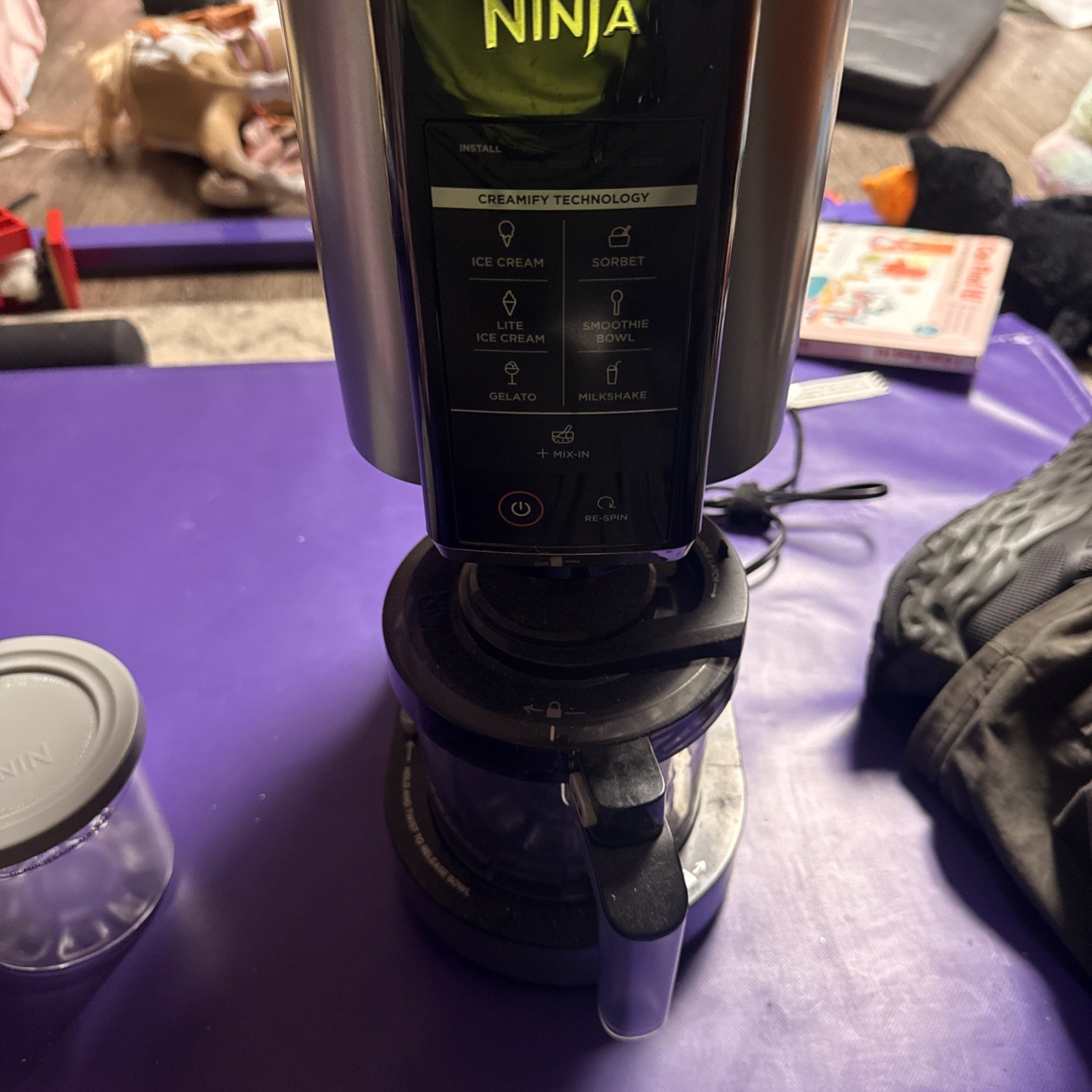 Ninja CREAMi 7 In 1 NC301 w/xtra Pint Cups!