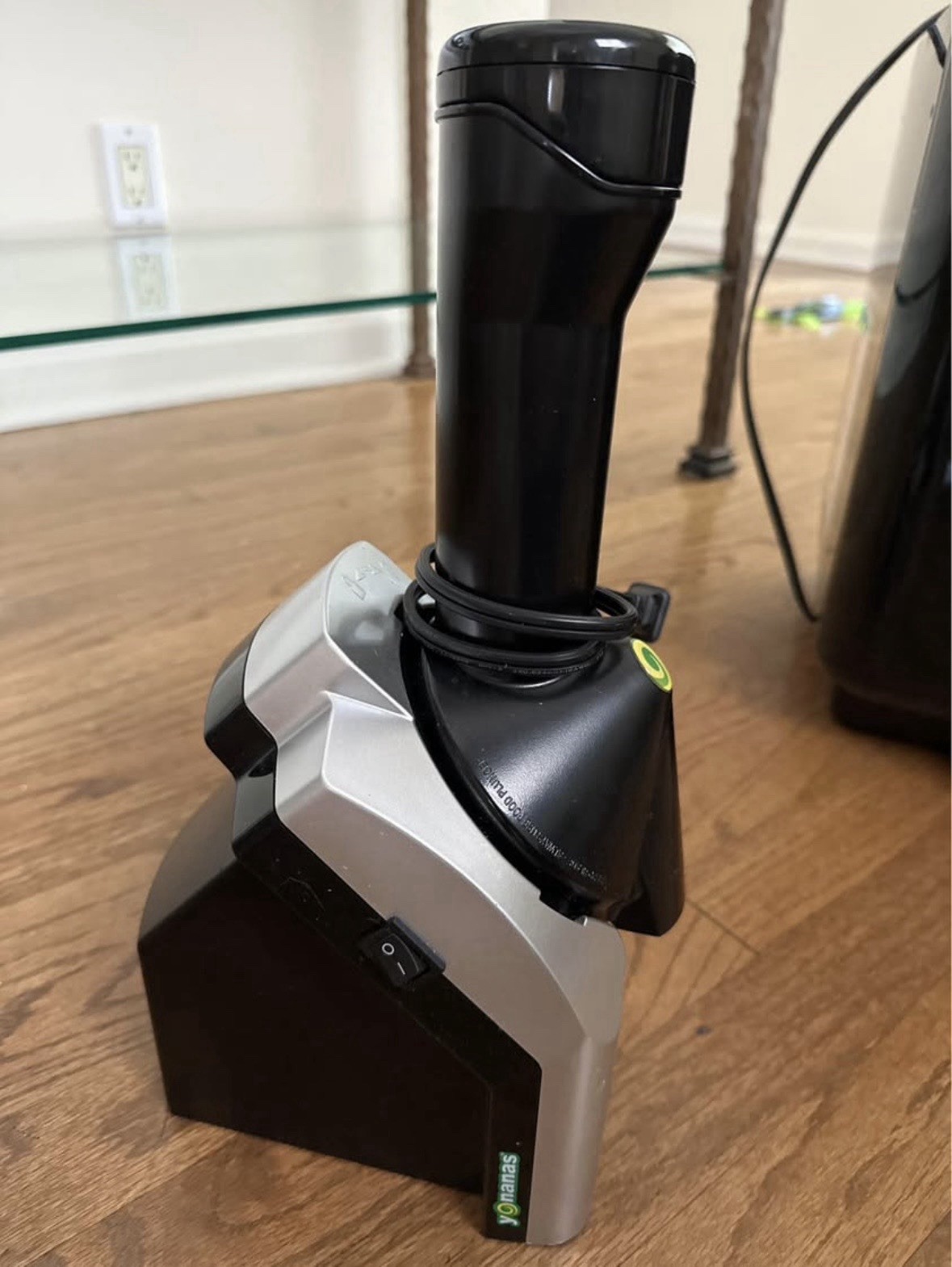 Yonanas Frozen Dessert Maker 200W Electric Black/Silver Base & Plunger