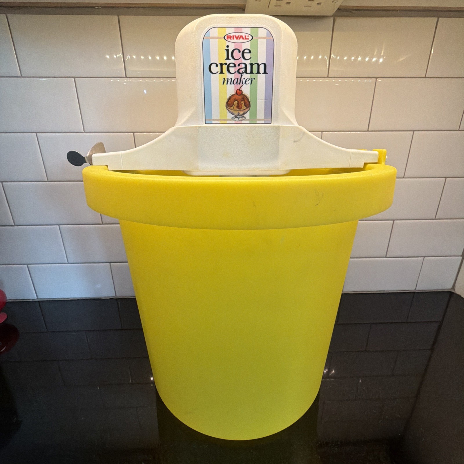 Rival 8420 4 Quart Electric Ice Cream Maker Yellow Bucket Preowned Complete