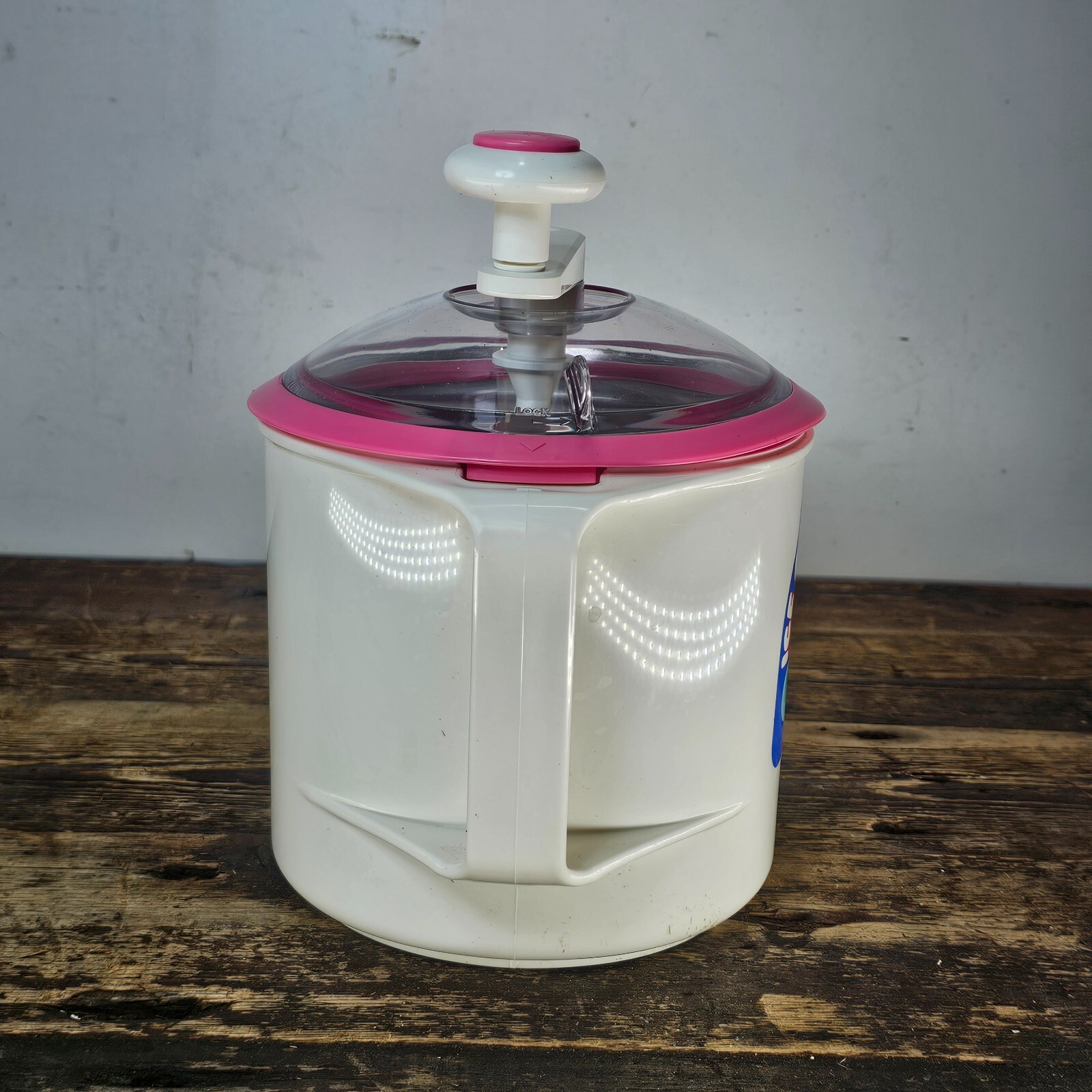 Donvier Ice Cream Maker 2 Pints Pink Trim Hand Crank