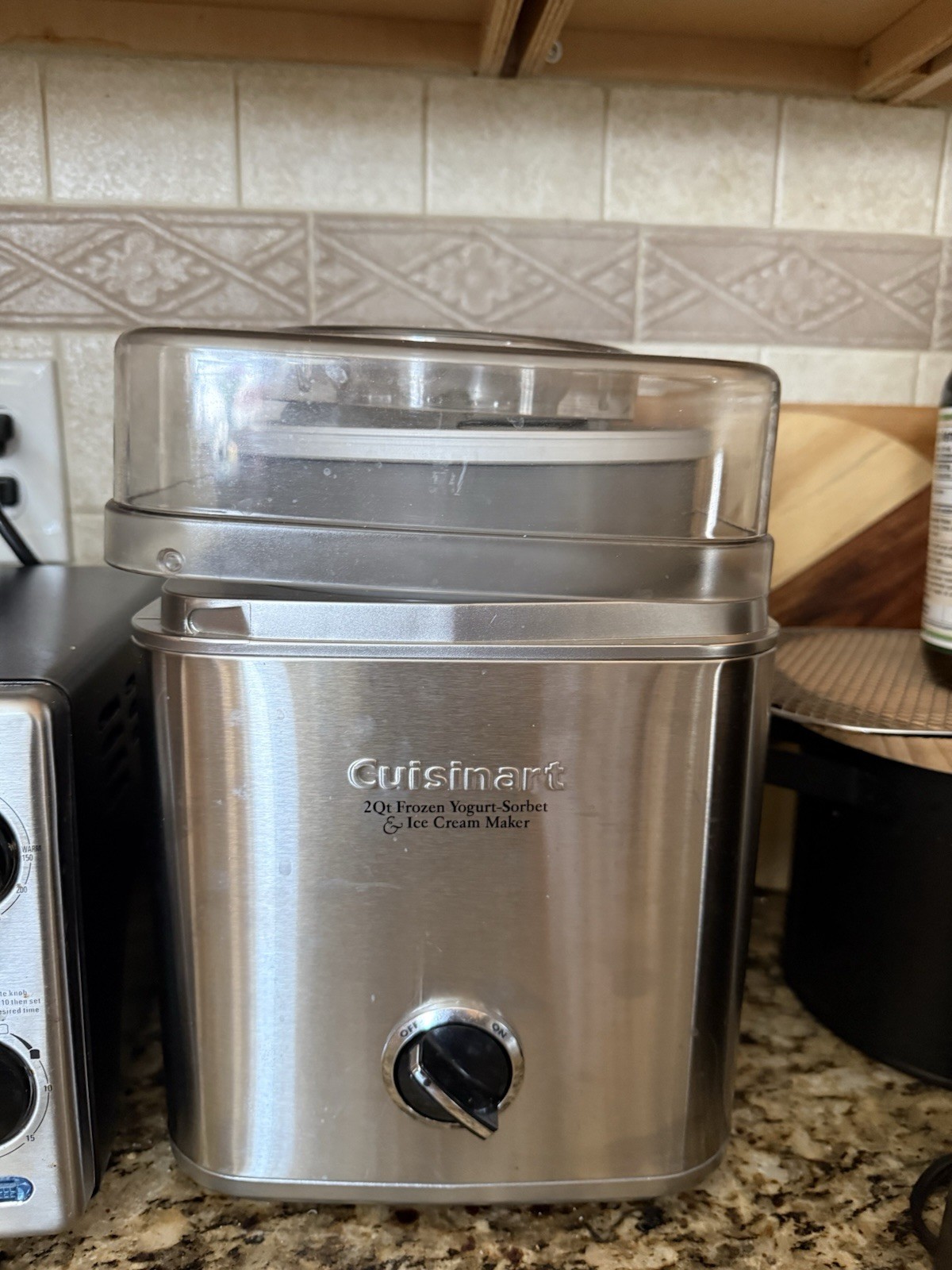 Cuisinart Pure Indulgence 2 Quart Frozen Yogurt-Sorbet & Ice Cream Maker