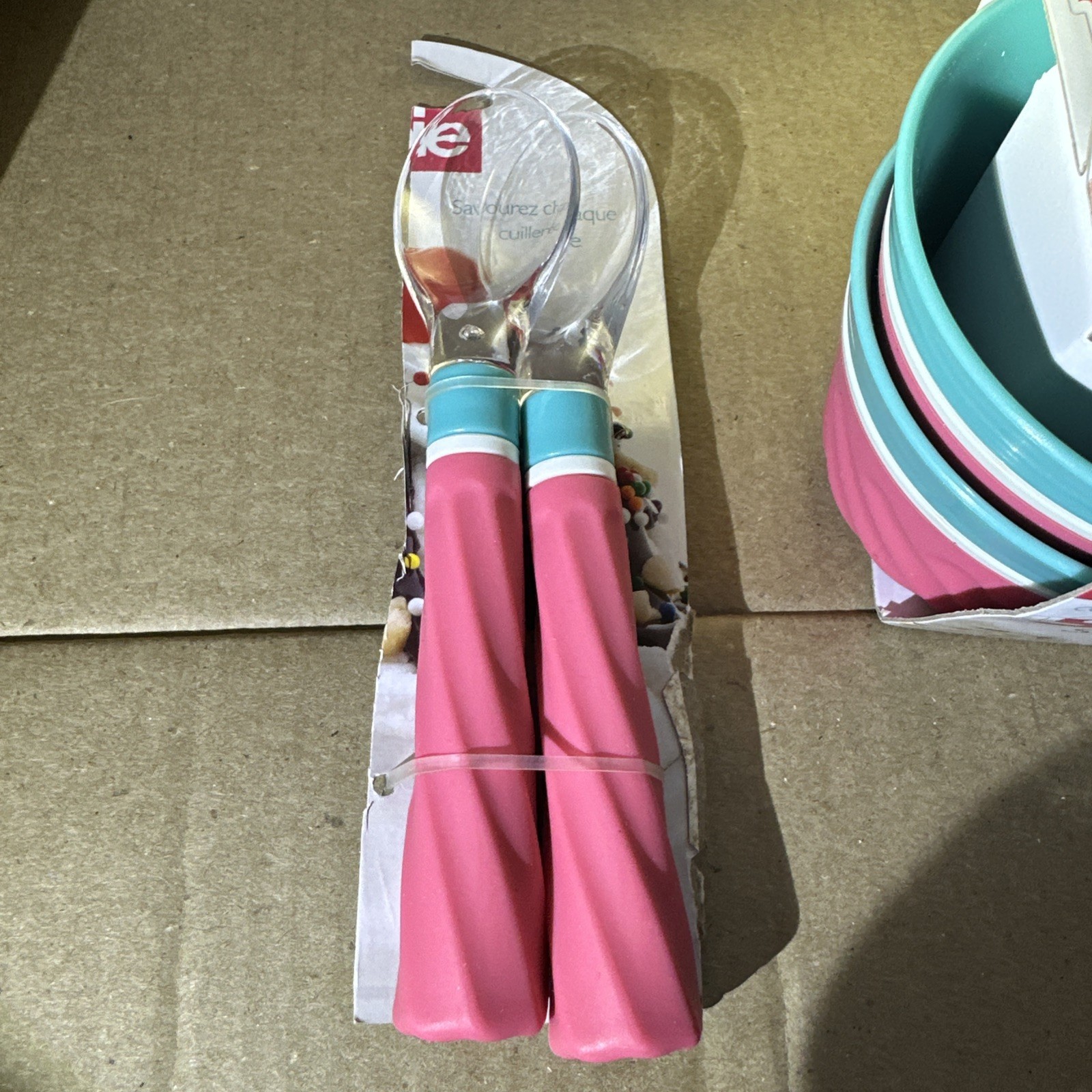 NIB Joie Swirl Sundae Cups Spoons Ice Cream Scoop Pink Teal 4 Pieces