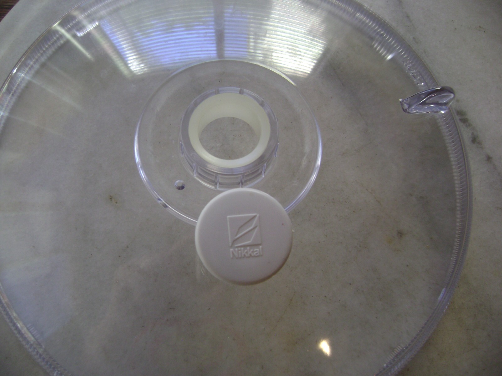DONVIER PREMIER ICE CREAM MAKER REPLACEMENT LID COVER WITH TOP CAP WHITE