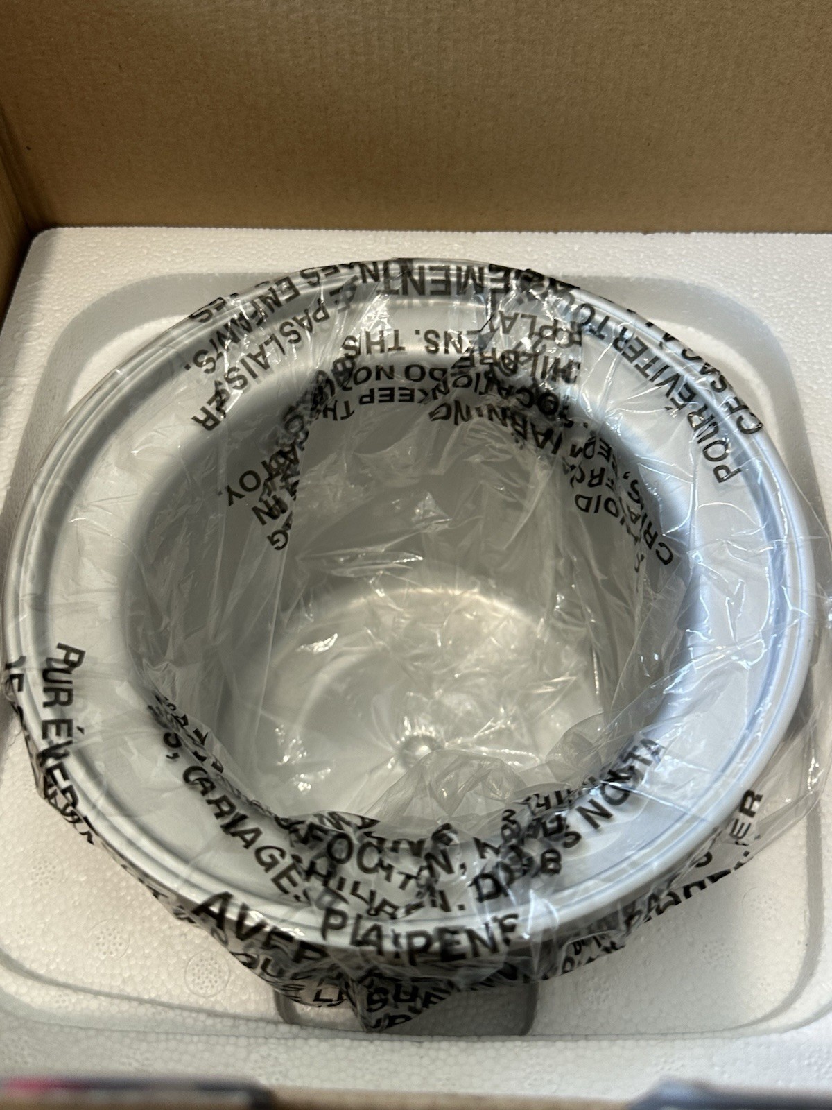 Cuisinart Ice Cream Maker Machine, 2-Quart Ice Cream ICE30BCP1 NIB