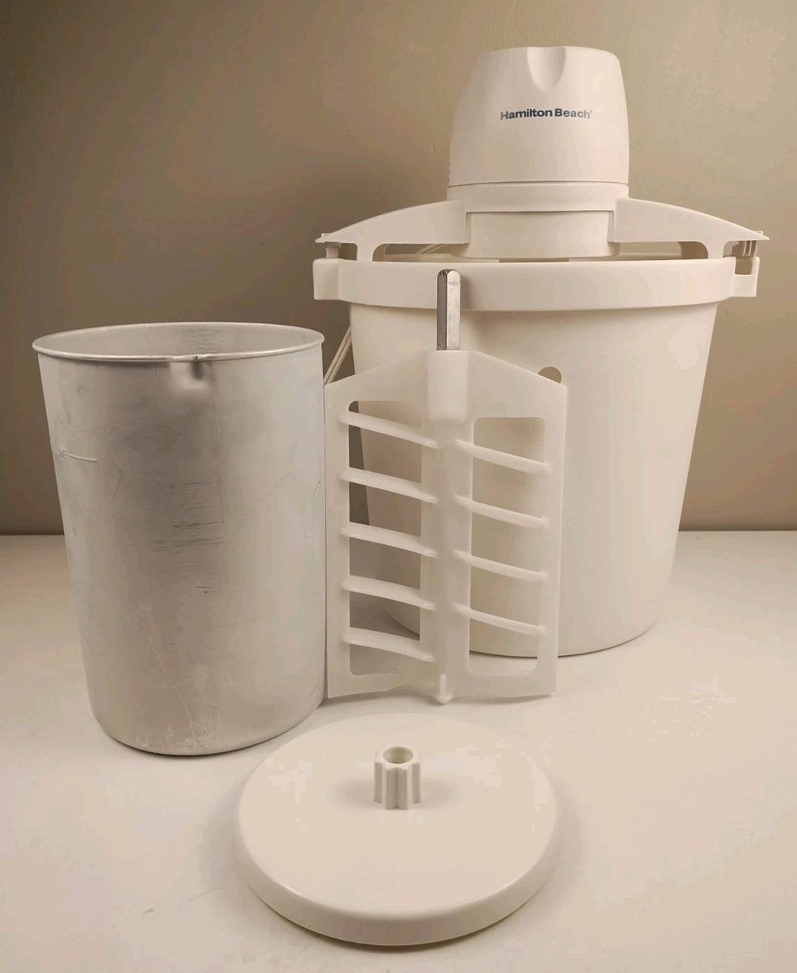 Hamilton Beach Ice Cream Maker 4 qt 68330R ~ Used Good Condition