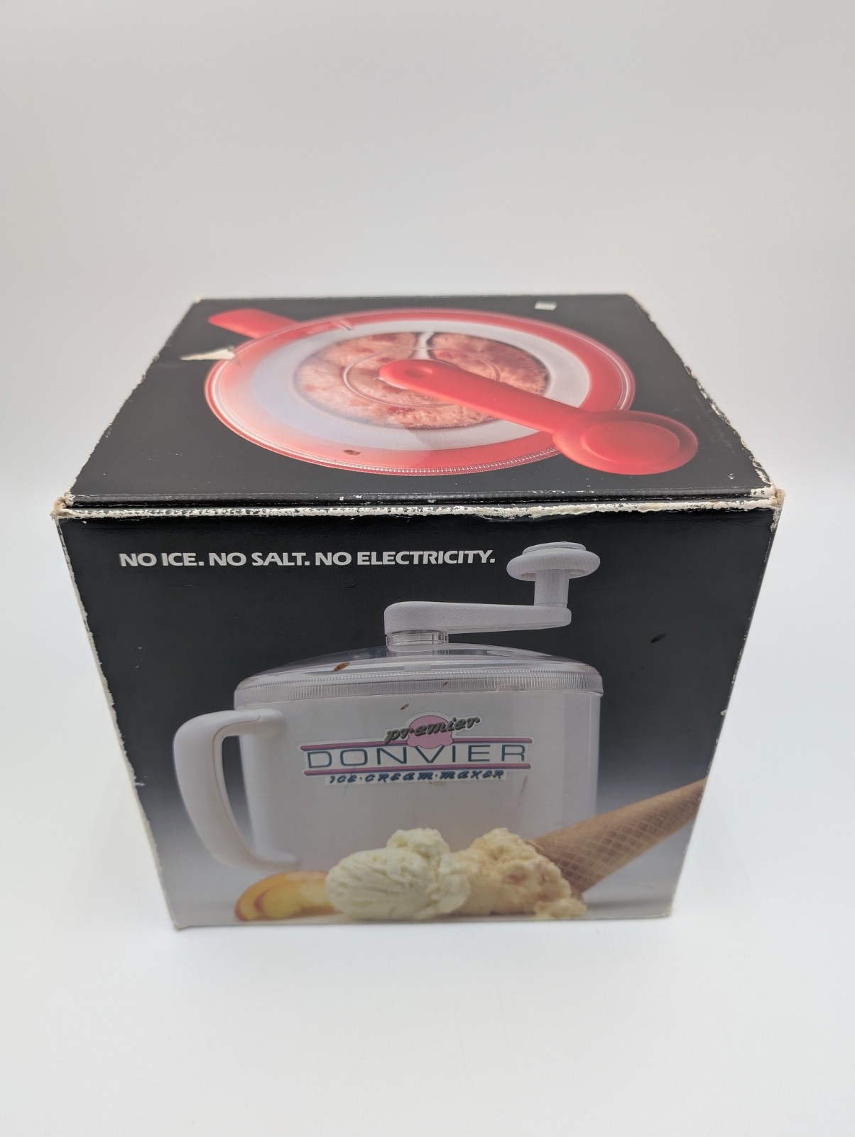 Vintage Donvier 1 Quart Premier White Homemade Ice Cream Maker with Box – Japan