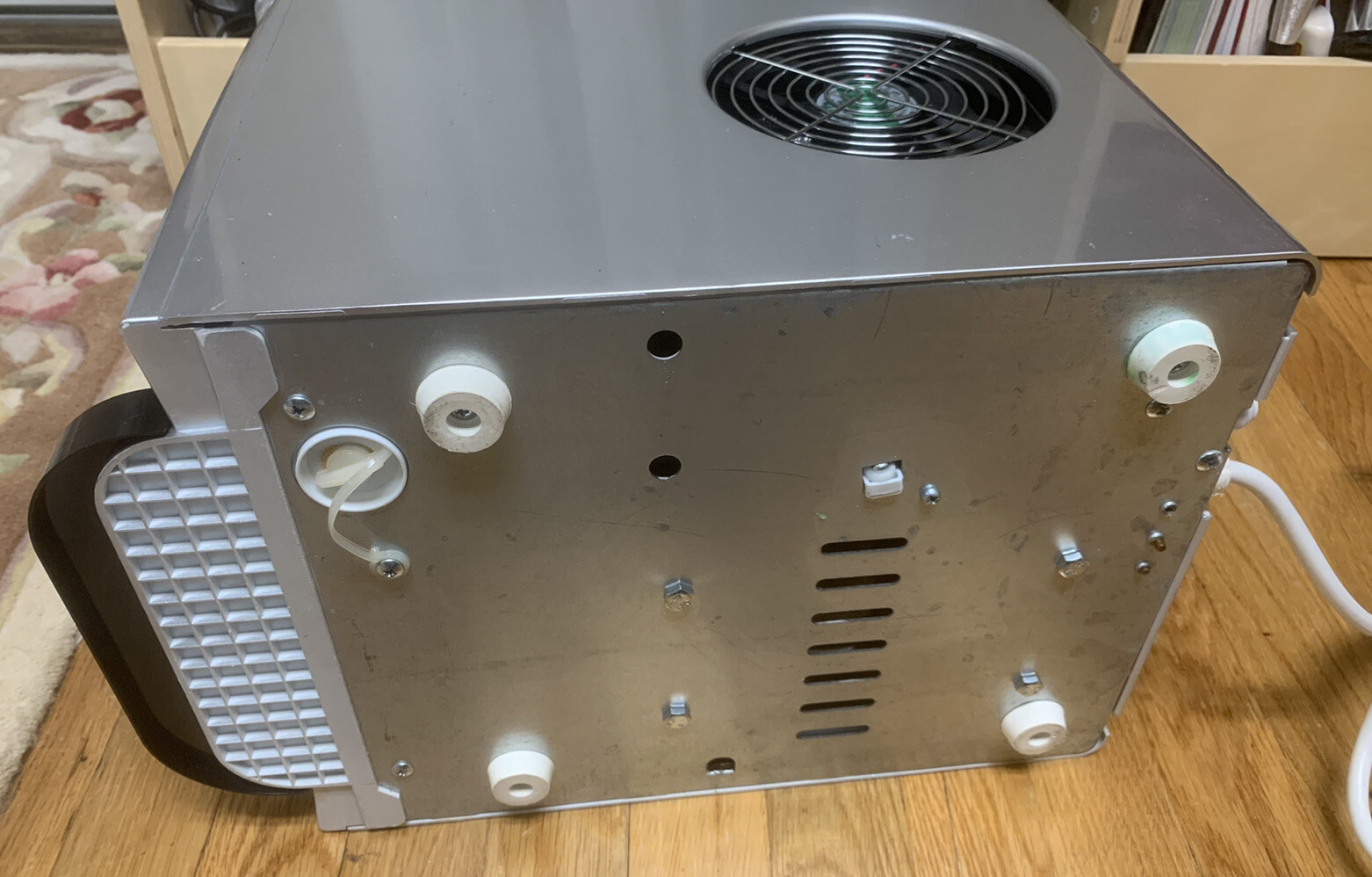 Whynter Compact Portable Ice Maker Countertop Model : IDC-221SC