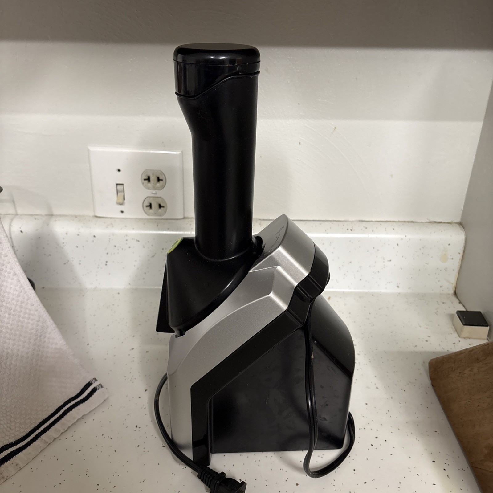 Yonanas Classic Frozen Fruit Soft-Serve Dessert Maker TESTED