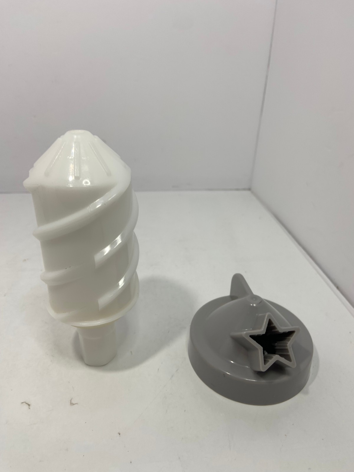 🍉 Magic Bullet Dessert Bullet Model DB-0101 Replacement Part AUGER OR STAR CAP