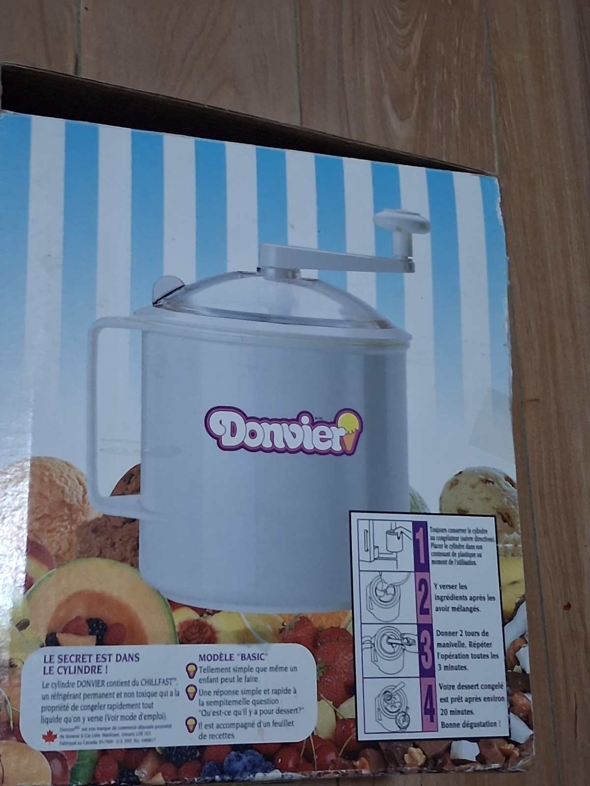 Donvier Frozen Dessert Maker 1 qt Manual Freezer Bowl, Clear Lid, Booklet