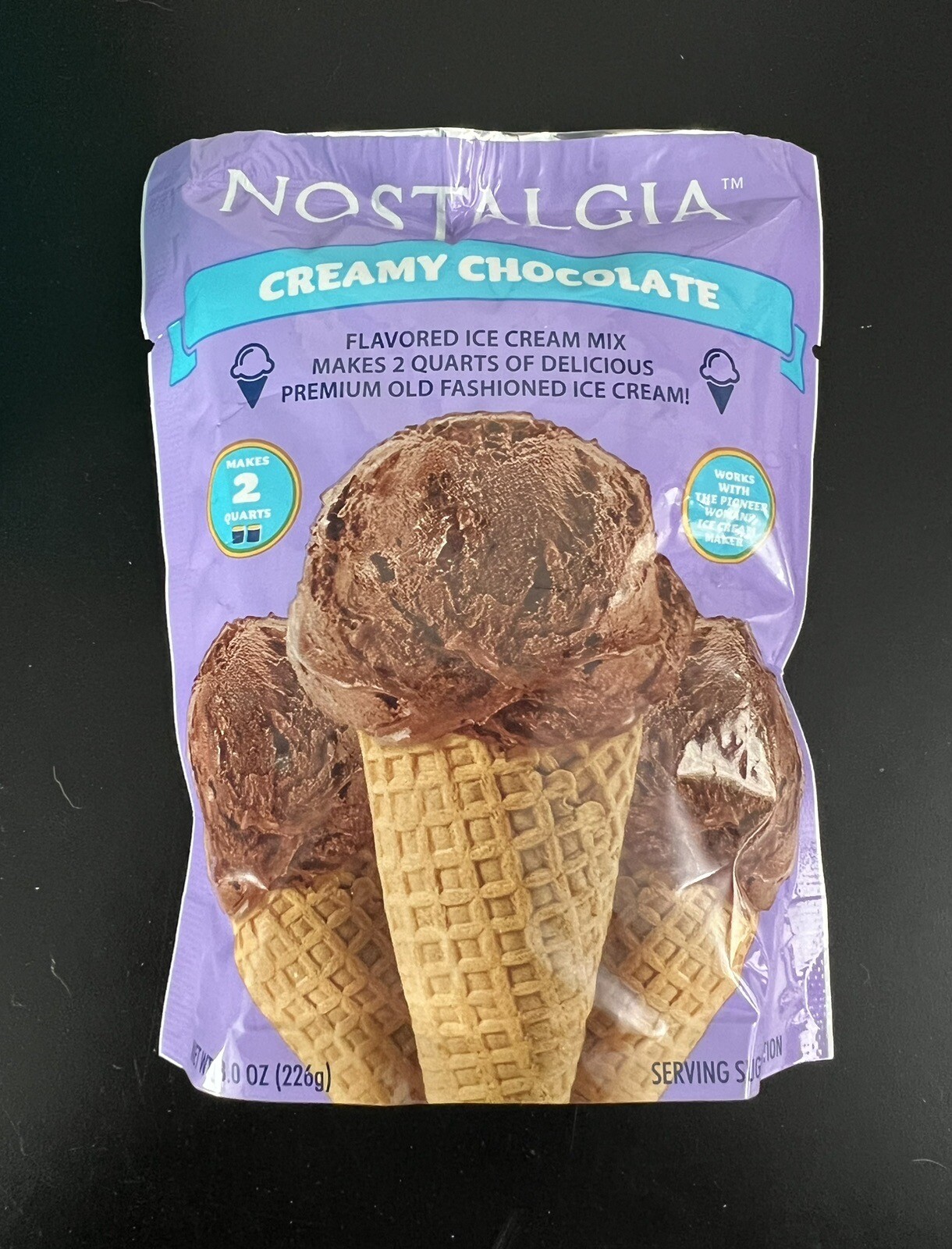 New In Box Nostalgia 1 Pint Electric Ice Cream Maker Model # NGICMWM1BL W/ 1 Mix