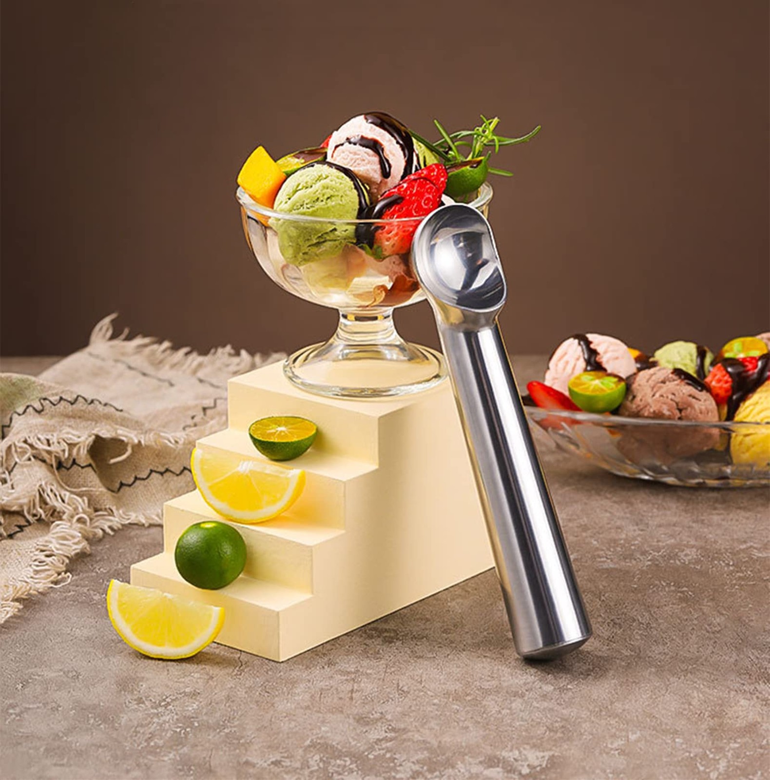 Zittop Ice Cream Scoop with Modern Heat-Conducting Aluminum Ergonomic Silver
