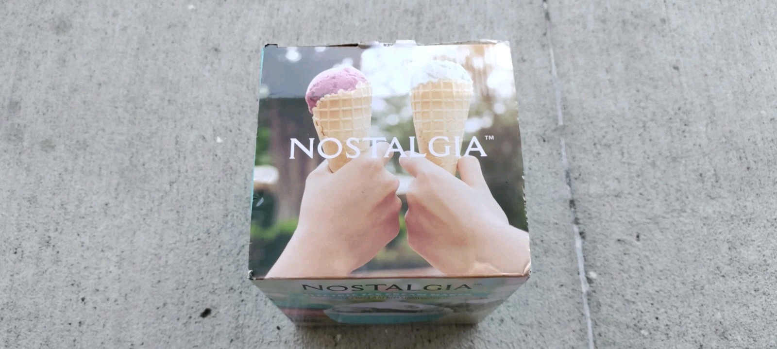 NOSTAGLIA 1 Pint Ice Cream Maker, Gelato, Frozen Yogurt, Turq.&White, Open Box!
