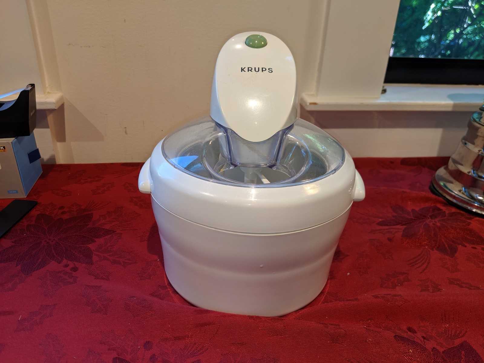 KRUPS La Graciere Electric Ice Cream Sorbet Frozen Yogurt Maker 1.5 Qt. #358