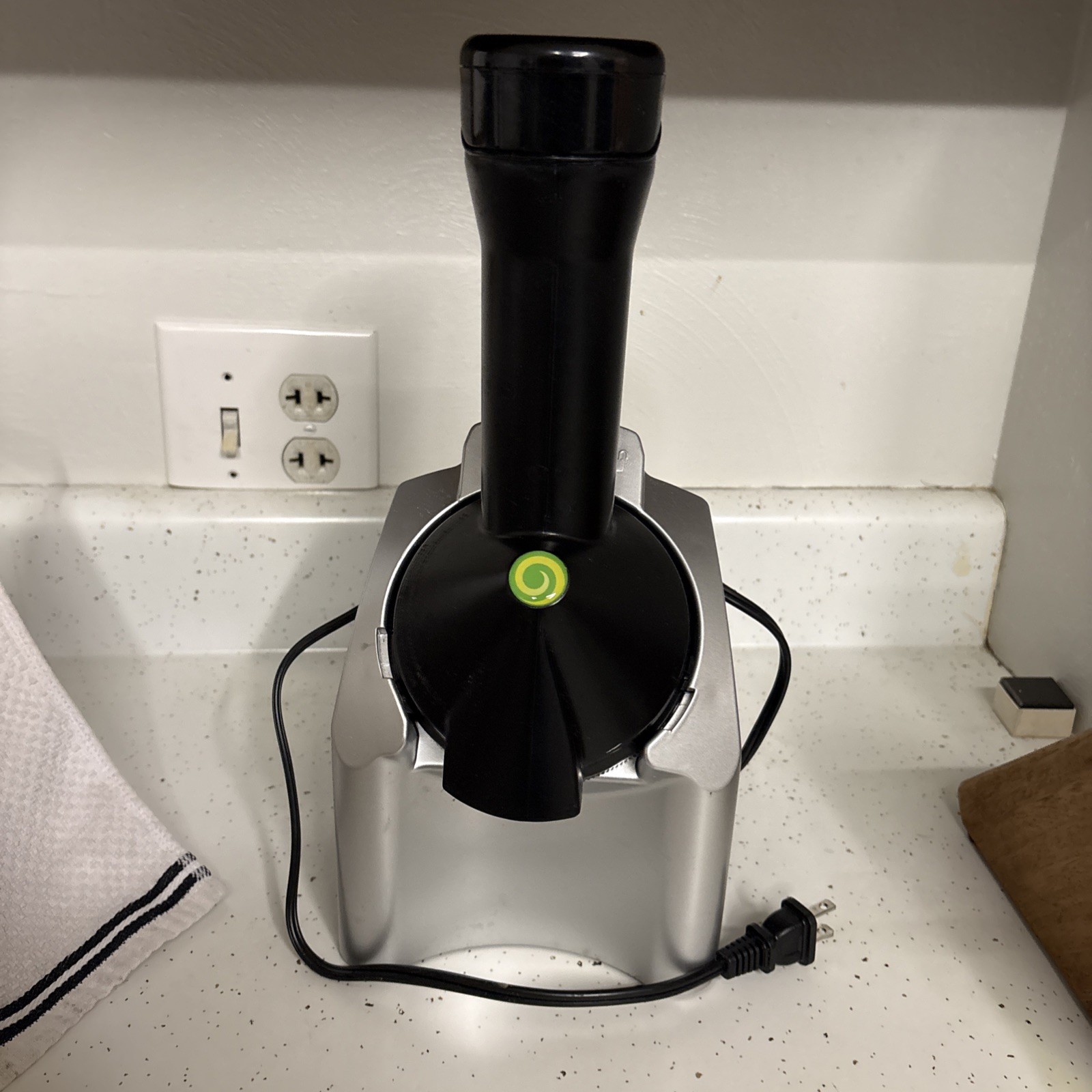 Yonanas Classic Frozen Fruit Soft-Serve Dessert Maker TESTED