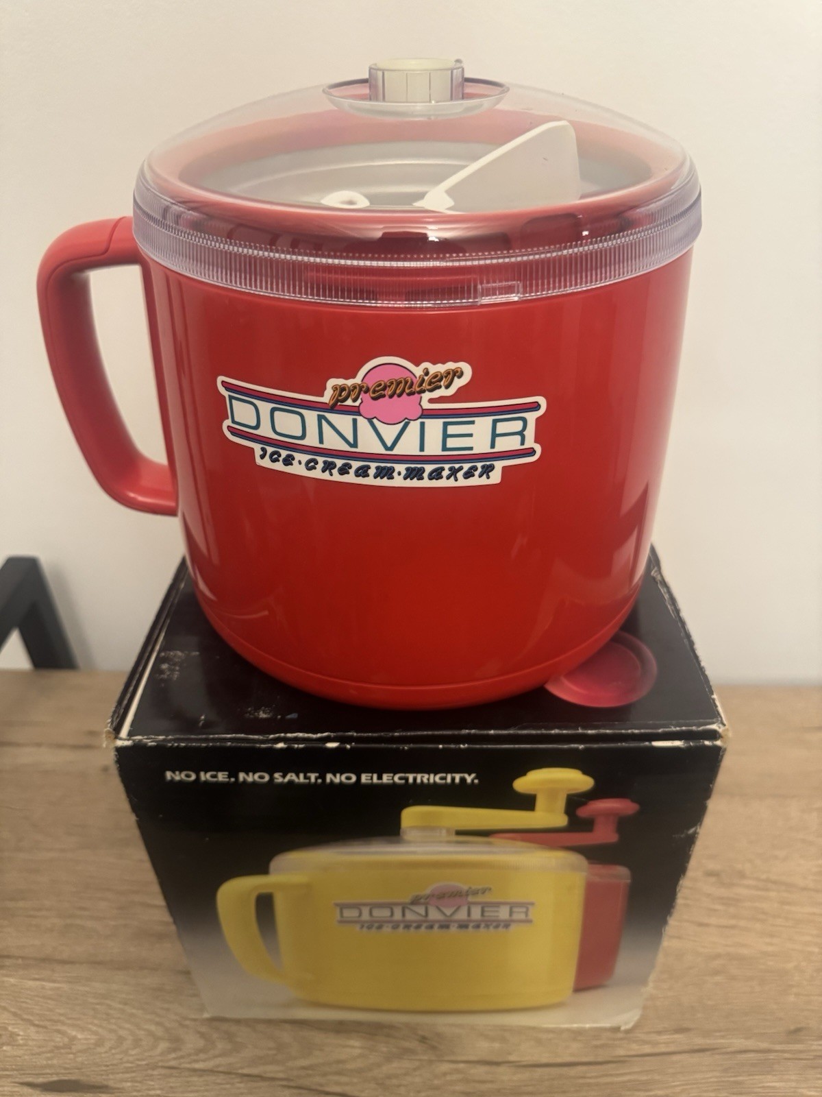 Vintage Donvier Pint Size Premier Ice Cream Maker Color: Red. VG Used Condition