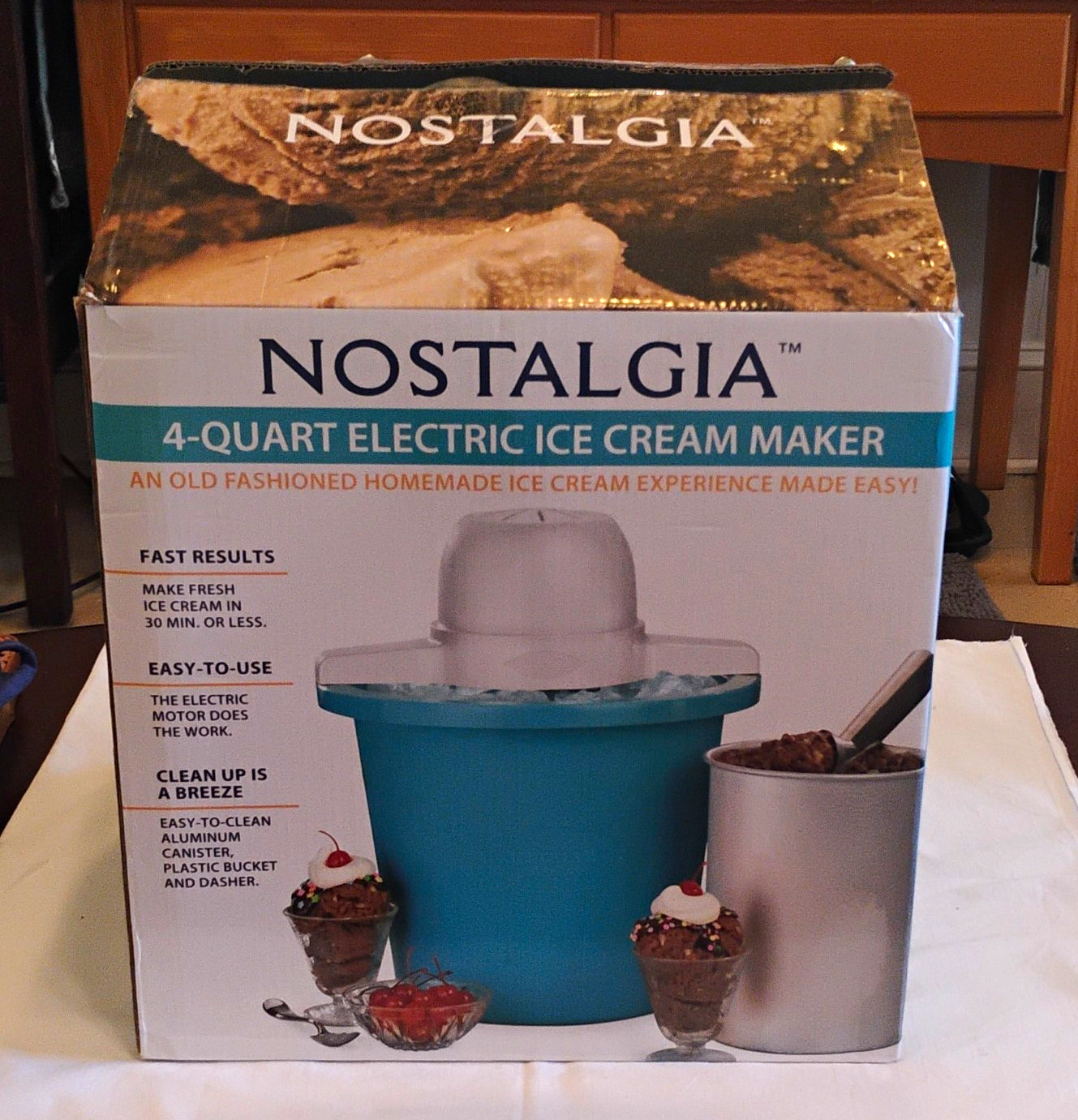 Nostalgia 4 Qt Electric Ice Cream Maker, Blue/White, 120V Open Box Unused