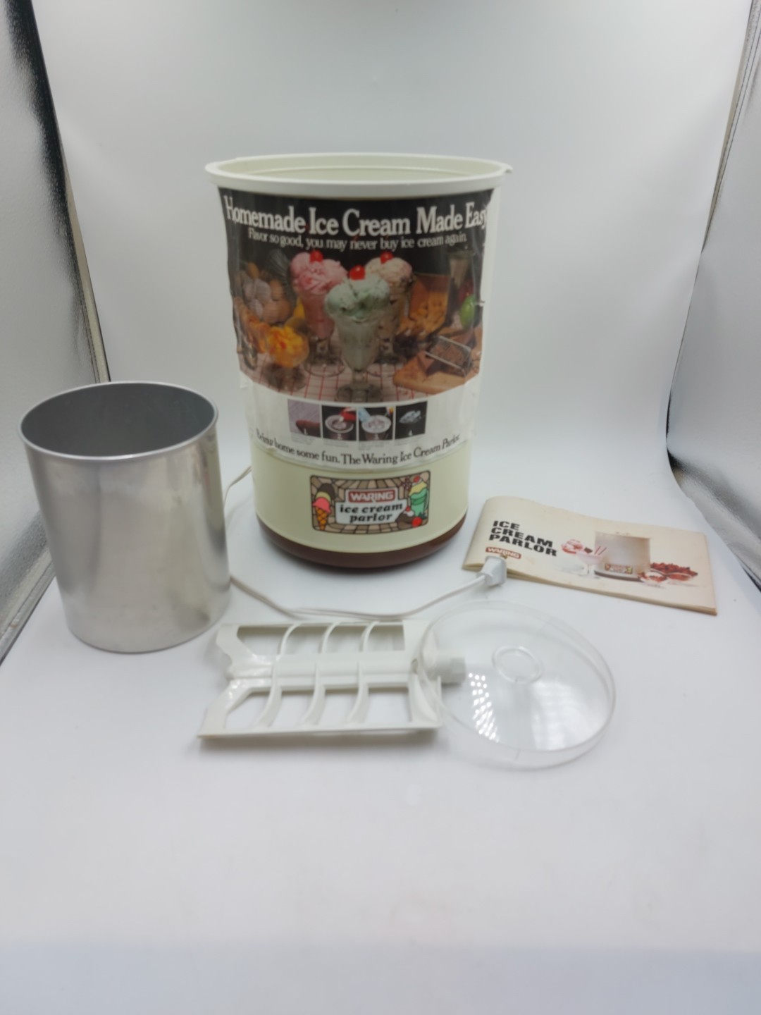 VTG Waring Ice Cream Parlor Maker Machine CF520-1 Original Box and Manual