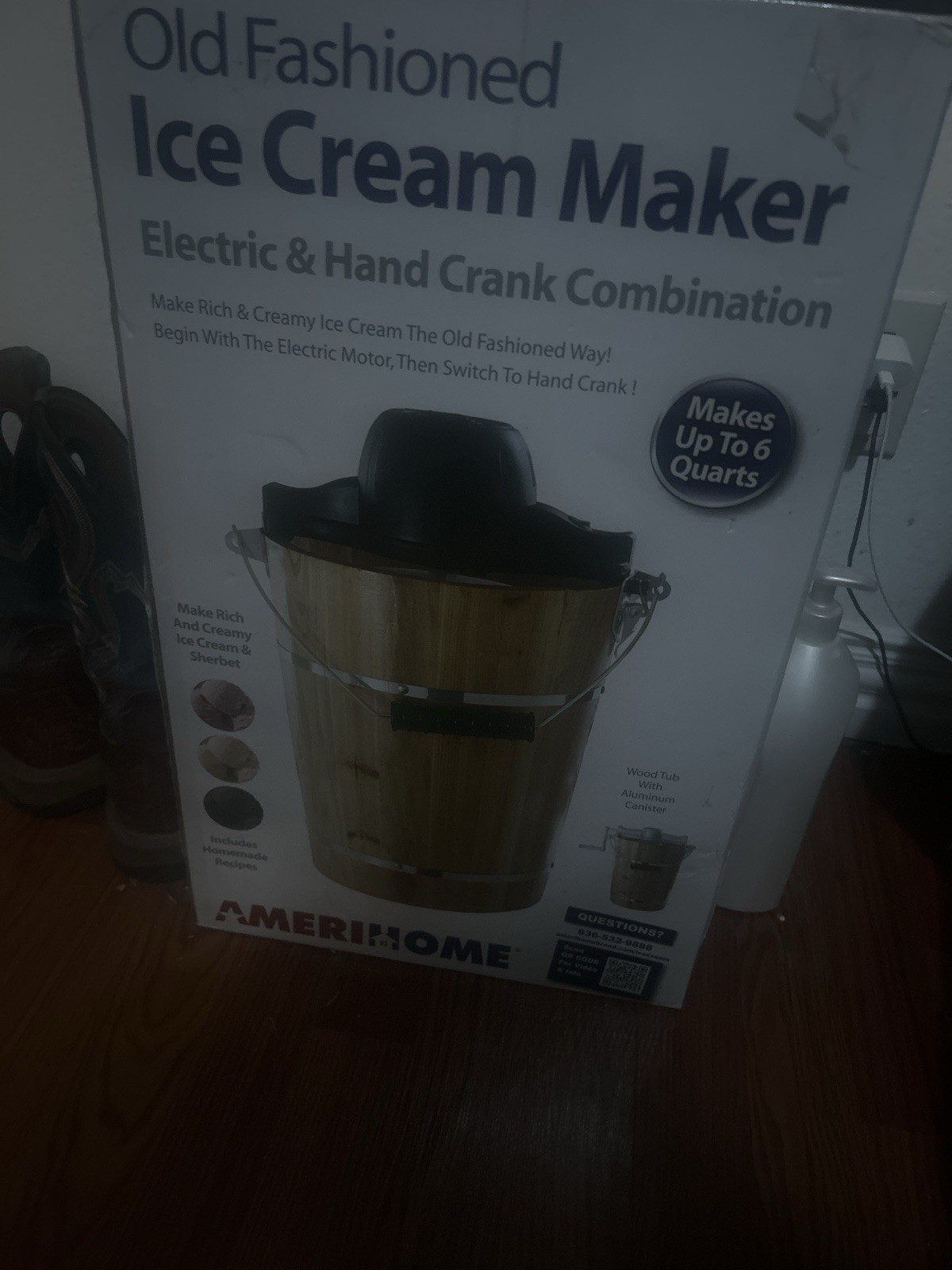 AmeriHome Electric & Hand Crank Ice Cream Maker, 6 qt, Wood & Aluminum
