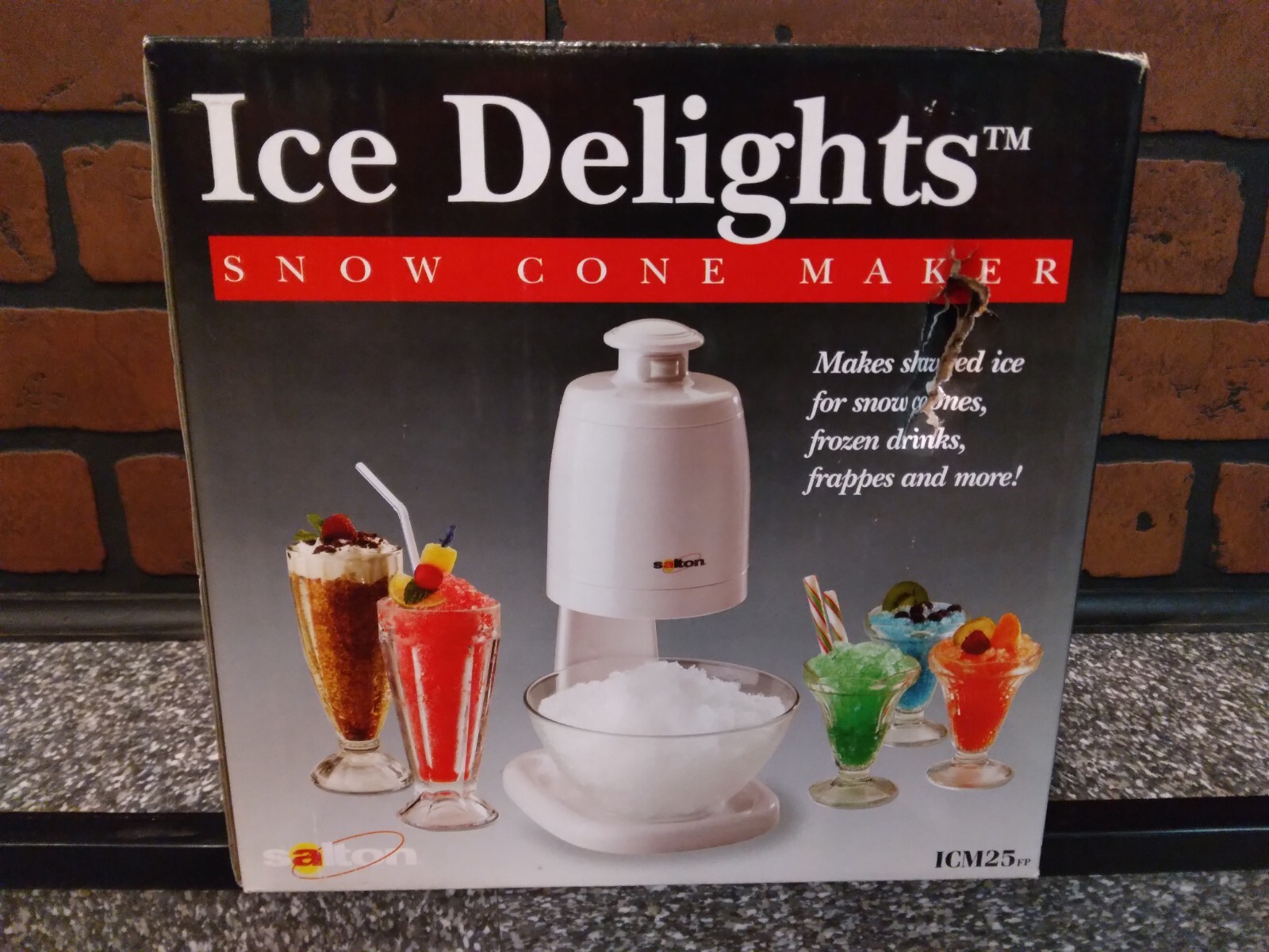 NIB Salton ICM25 Ice Delights Snow Cone Shaved Ice Maker