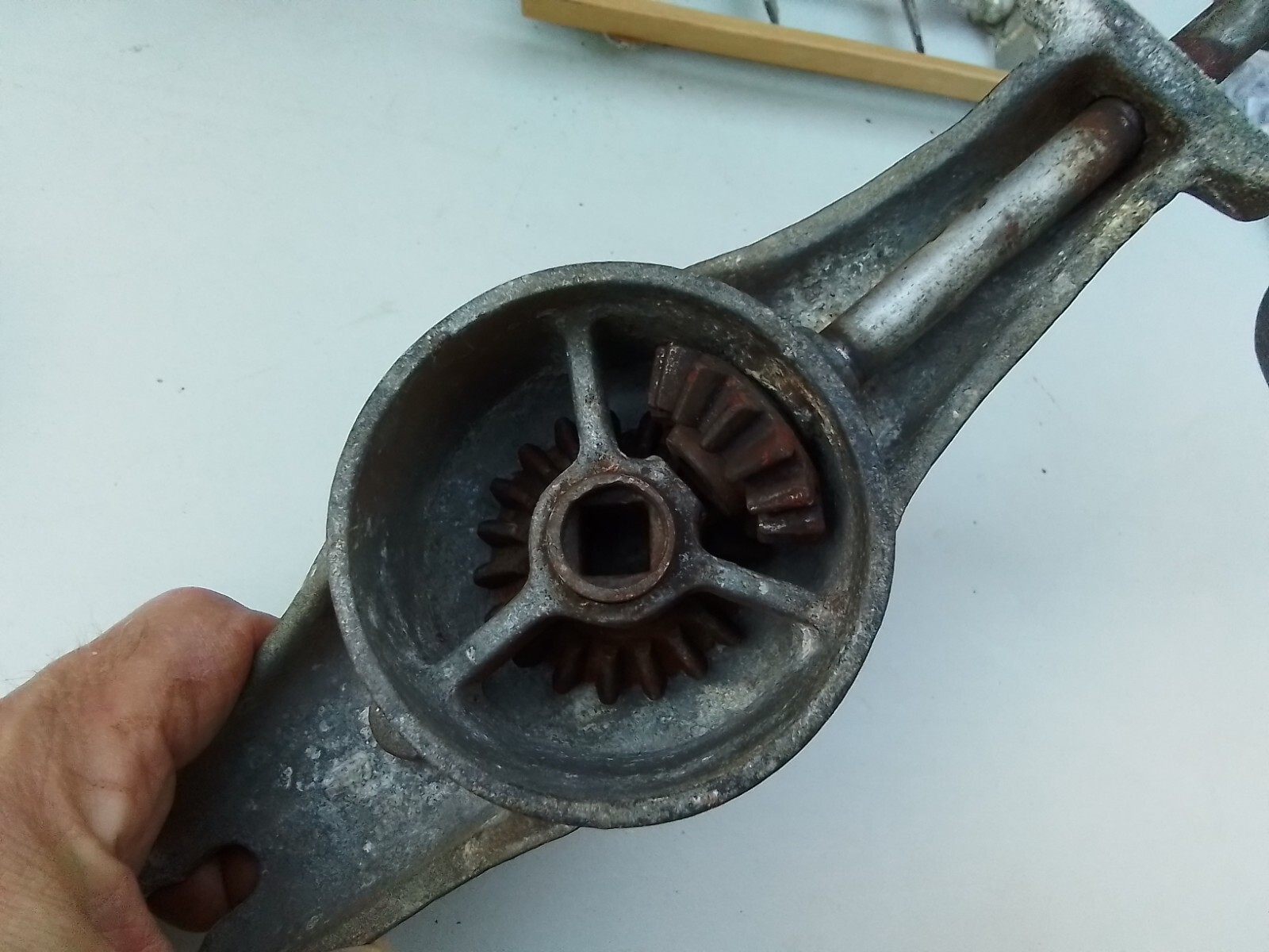 Antique Fre-Zee-Zee Crank Style Ice Cream Maker Complete See Video