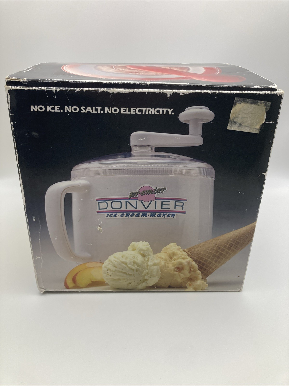 Vintage New Donvier Quart Size Premier Ice Cream Maker Color White W/Box NOS