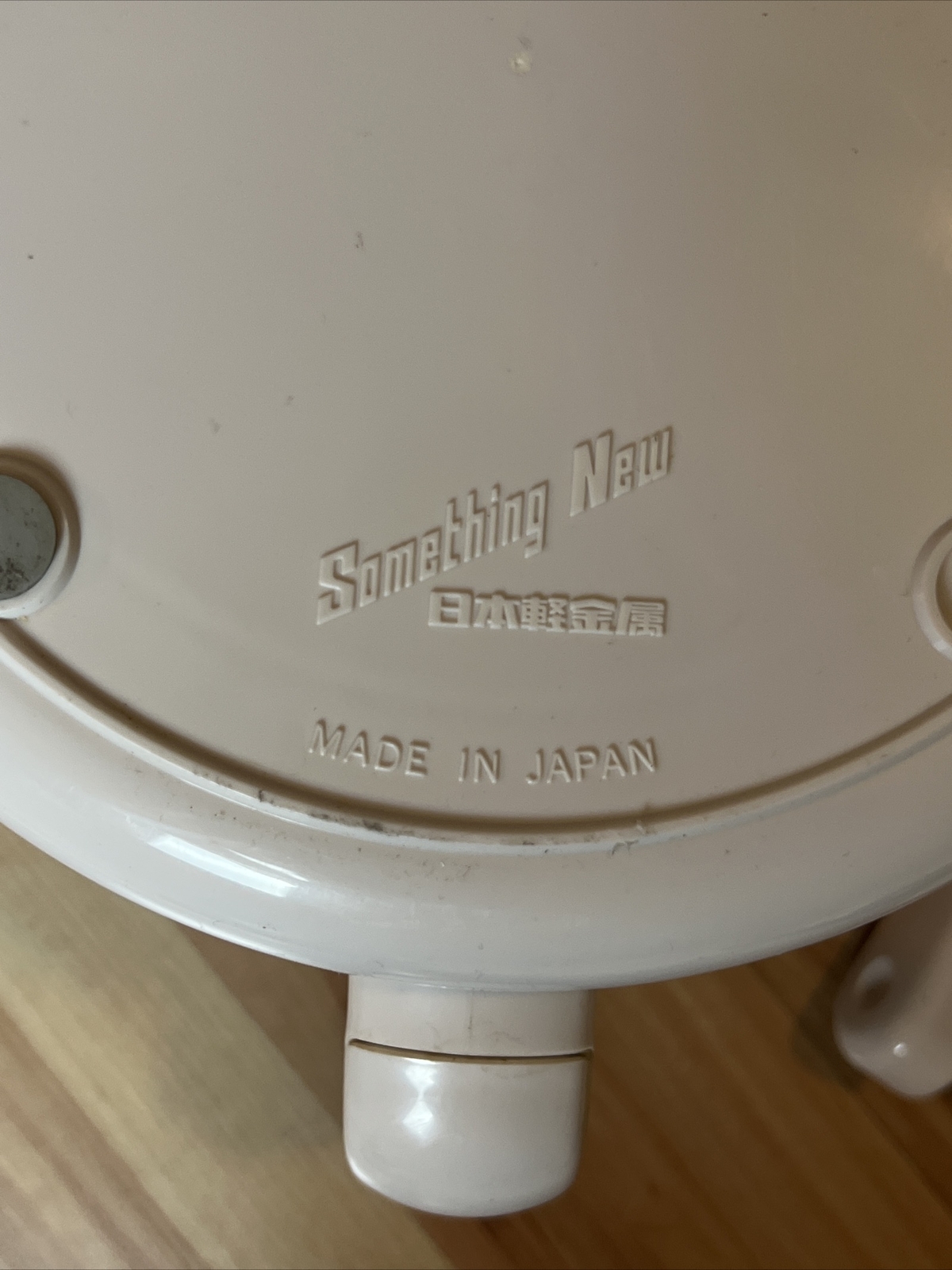 Donvier Premier Ice Cream Maker White 1-Quart w/ Hand Crank – No Box Included