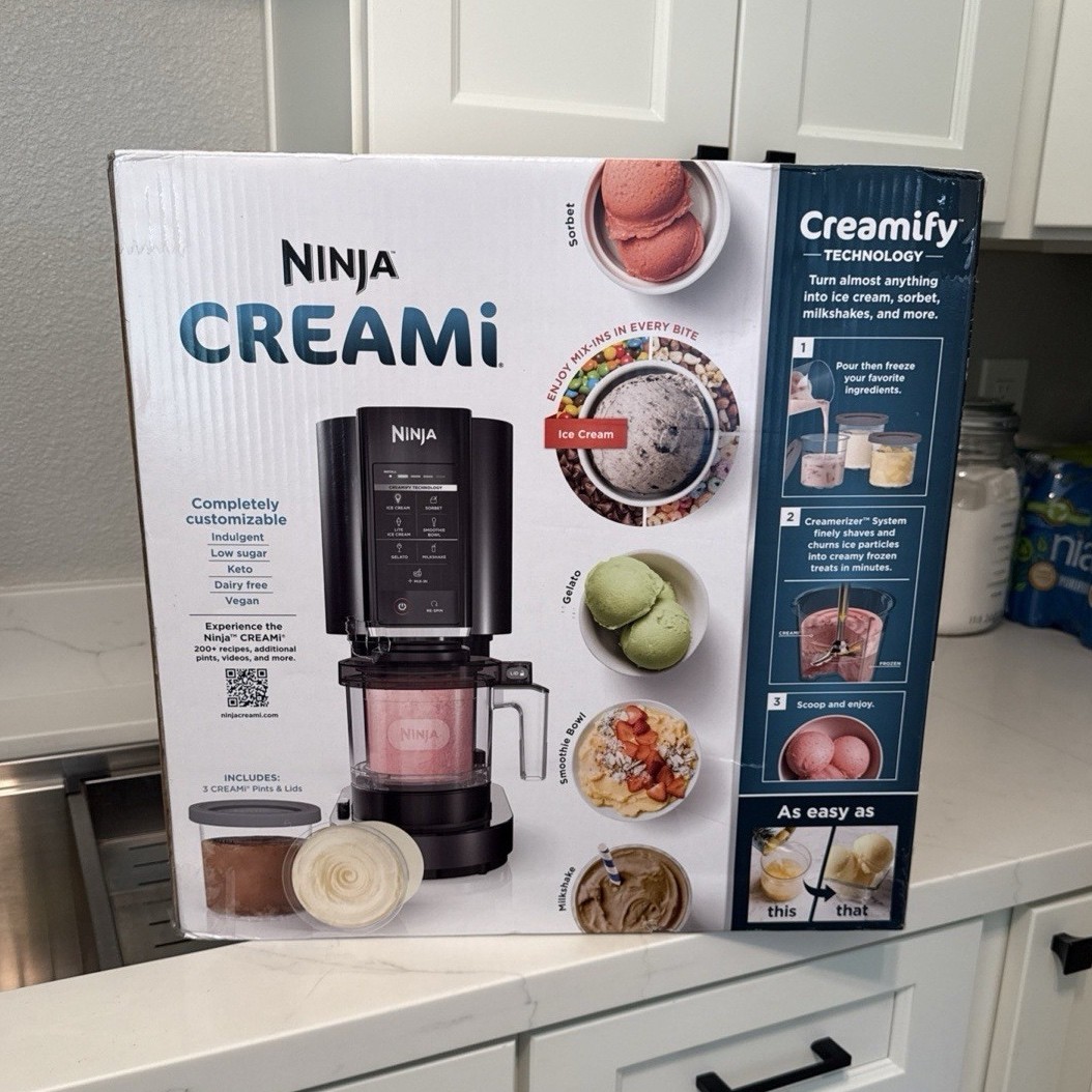 Ninja CREAMi NC300 Ice Cream Maker 800W Black Creamerizer, 3 Pints & Lids