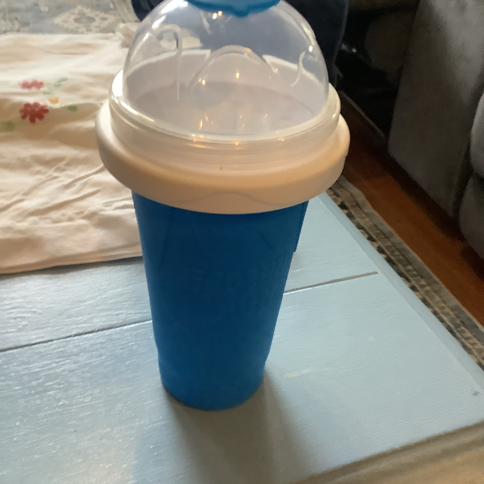 DIY FREEZE CUP FOR ICEY SLUSHY SMOOTHIE FROZEN MAGIC