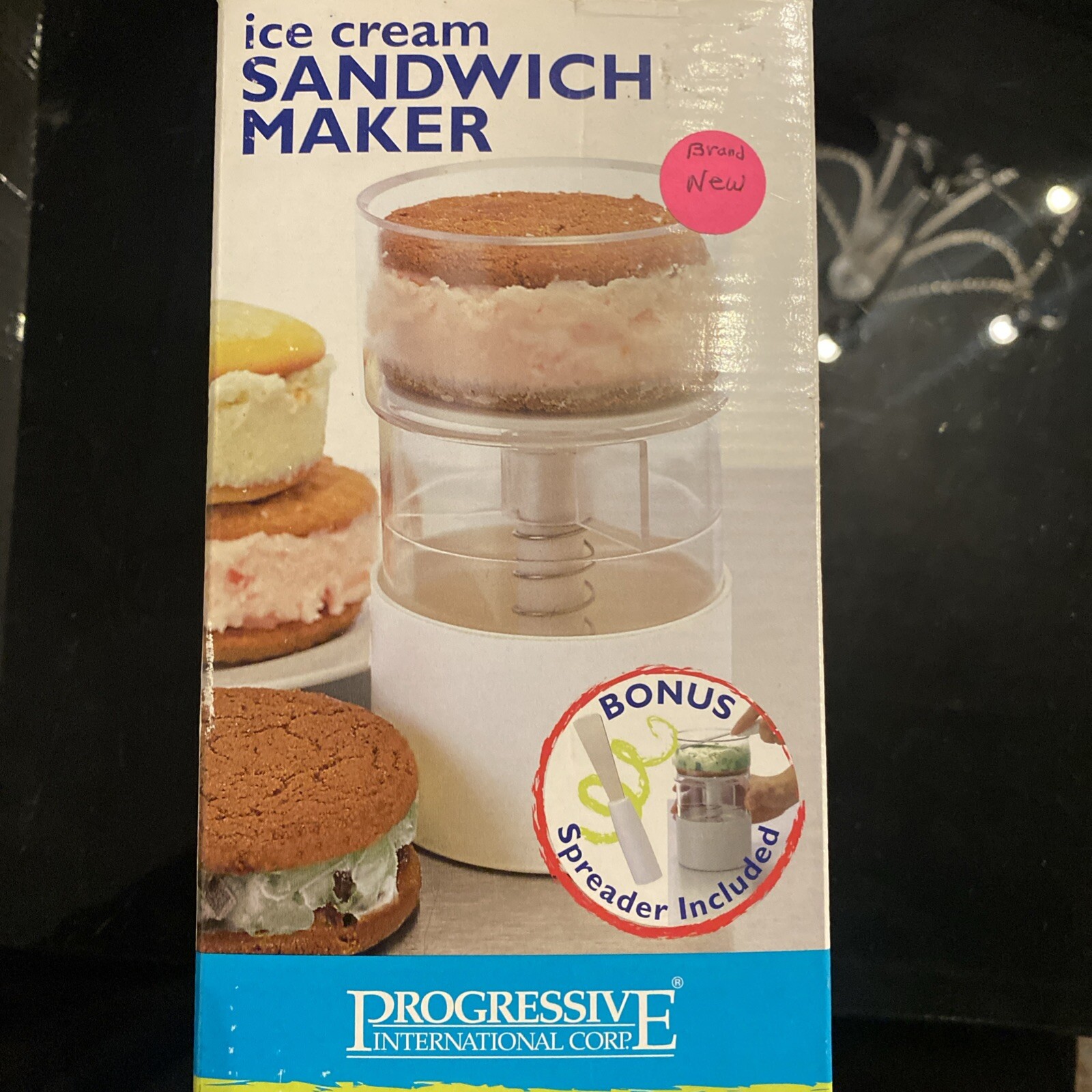 Ice Cream Sandwich Maker by Progressive w/ Bonus Spreader NIB New