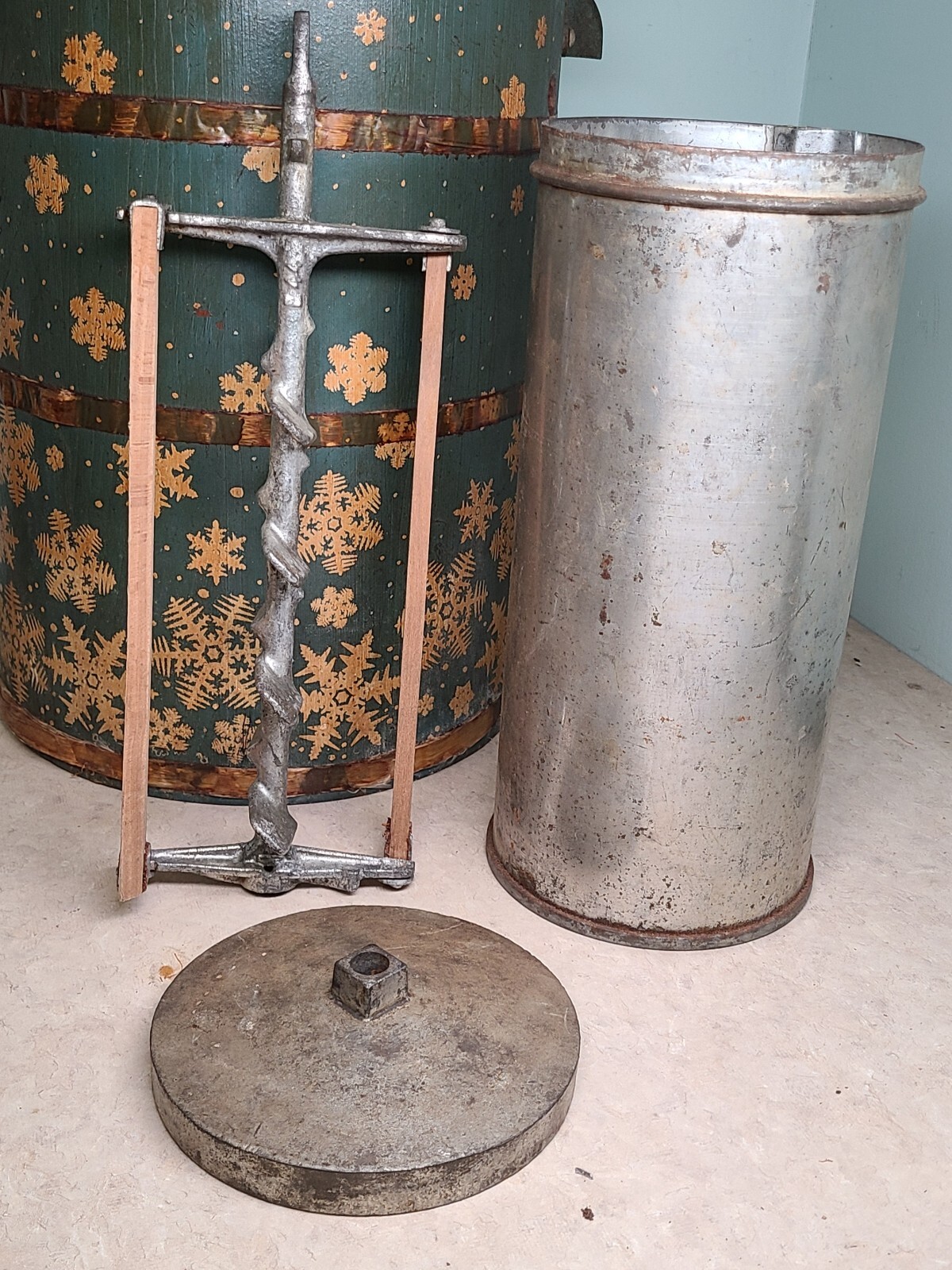 RARE Richmond Cedar Works Snow Queen Wood Bucket Electric Ice Cream Freezer