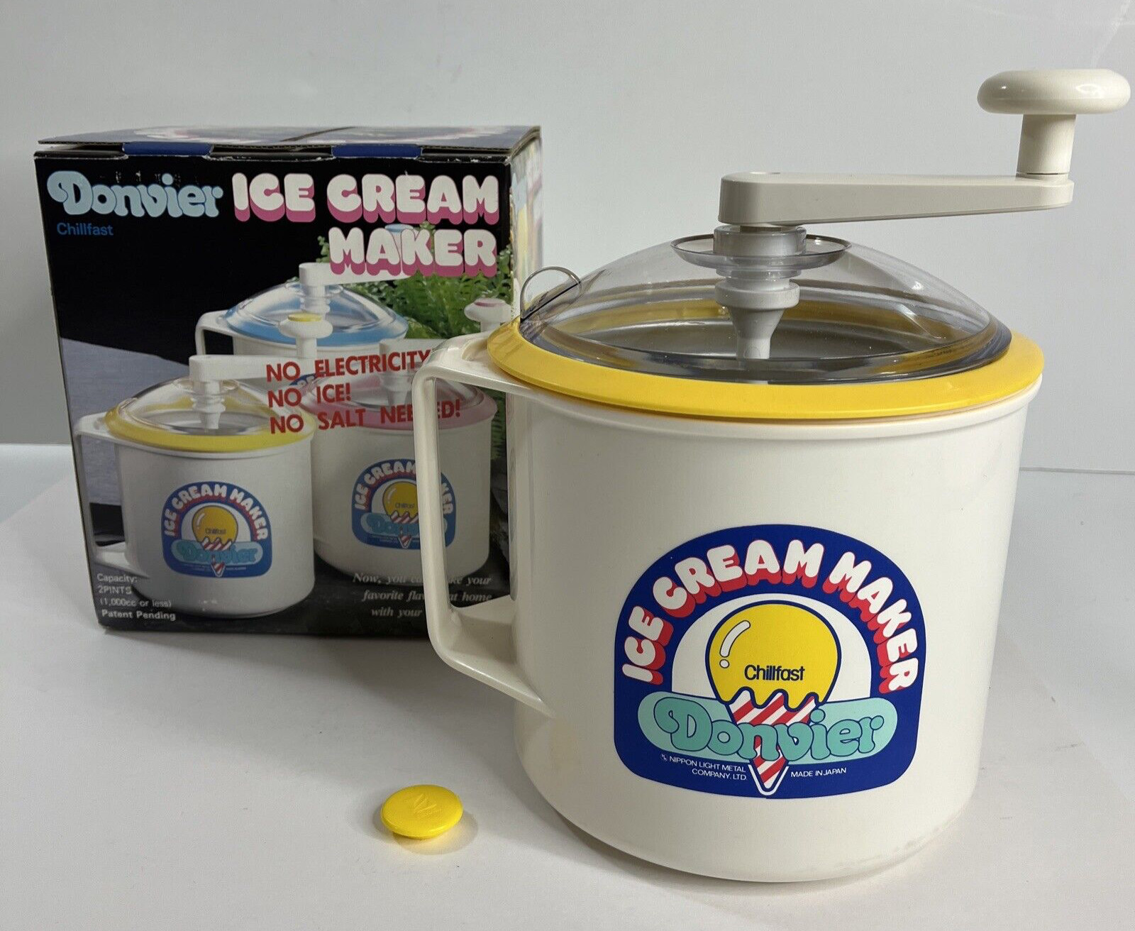 Donvier Chillfast Ice Cream Maker 2 Pint / 1 Quart with Box Vintage